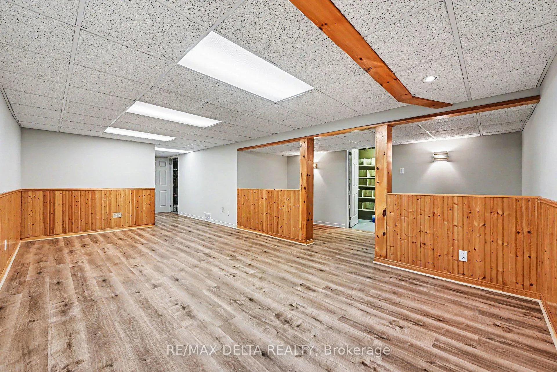 Photo 39 of 1462 Laurin Crescent, Ottawa, Bilberry Creek/Queenswood Heights — HOMEH