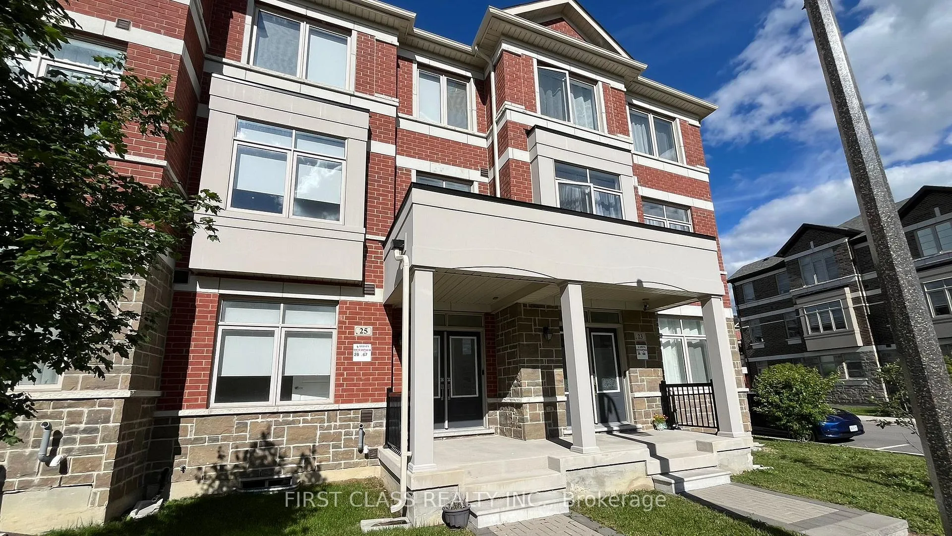 Photo 5 of 23 Floyd Ford Way, Markham, Cedar Grove — HOMEH