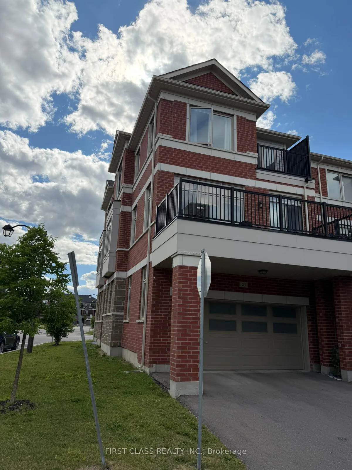 Photo 6 of 23 Floyd Ford Way, Markham, Cedar Grove — HOMEH