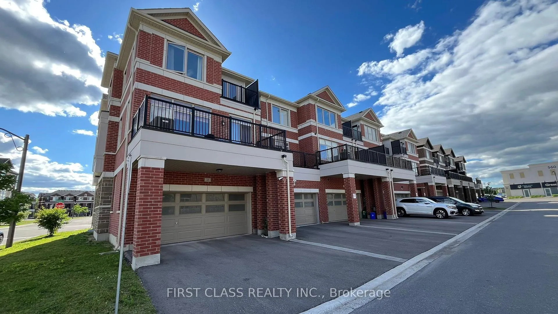 Photo 8 of 23 Floyd Ford Way, Markham, Cedar Grove — HOMEH