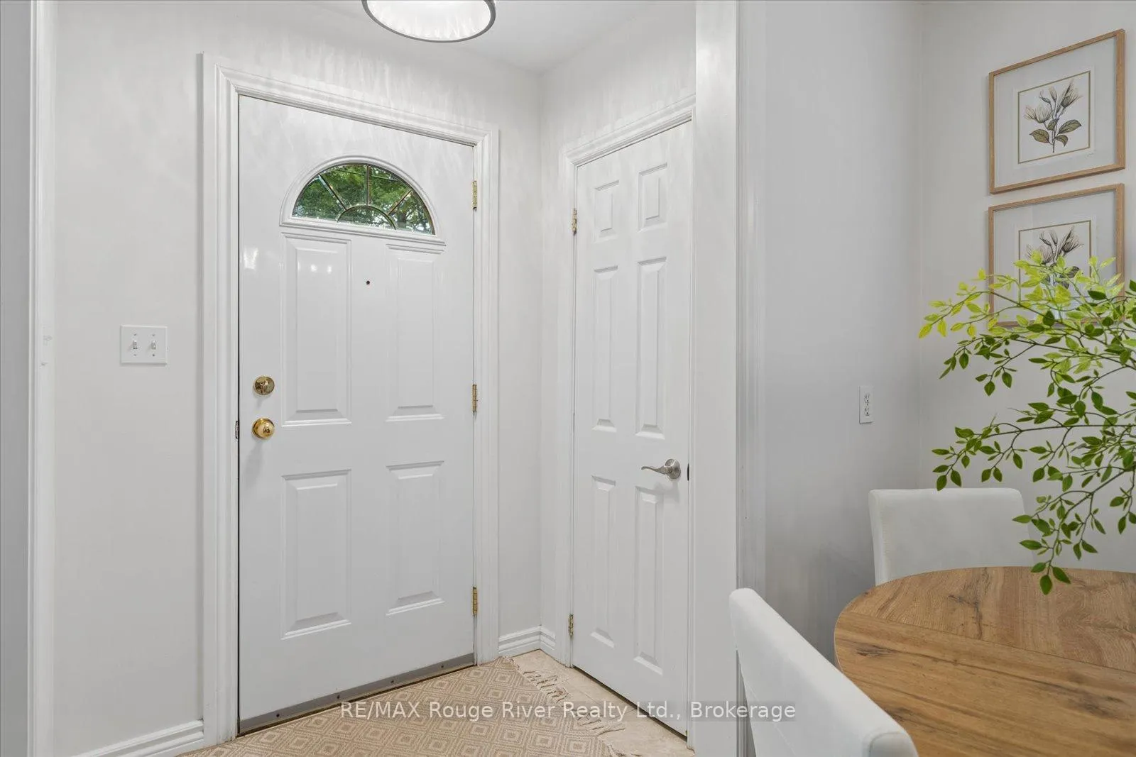 Photo 6 of 270 Windsor Street, Oshawa, Donevan — HOMEH