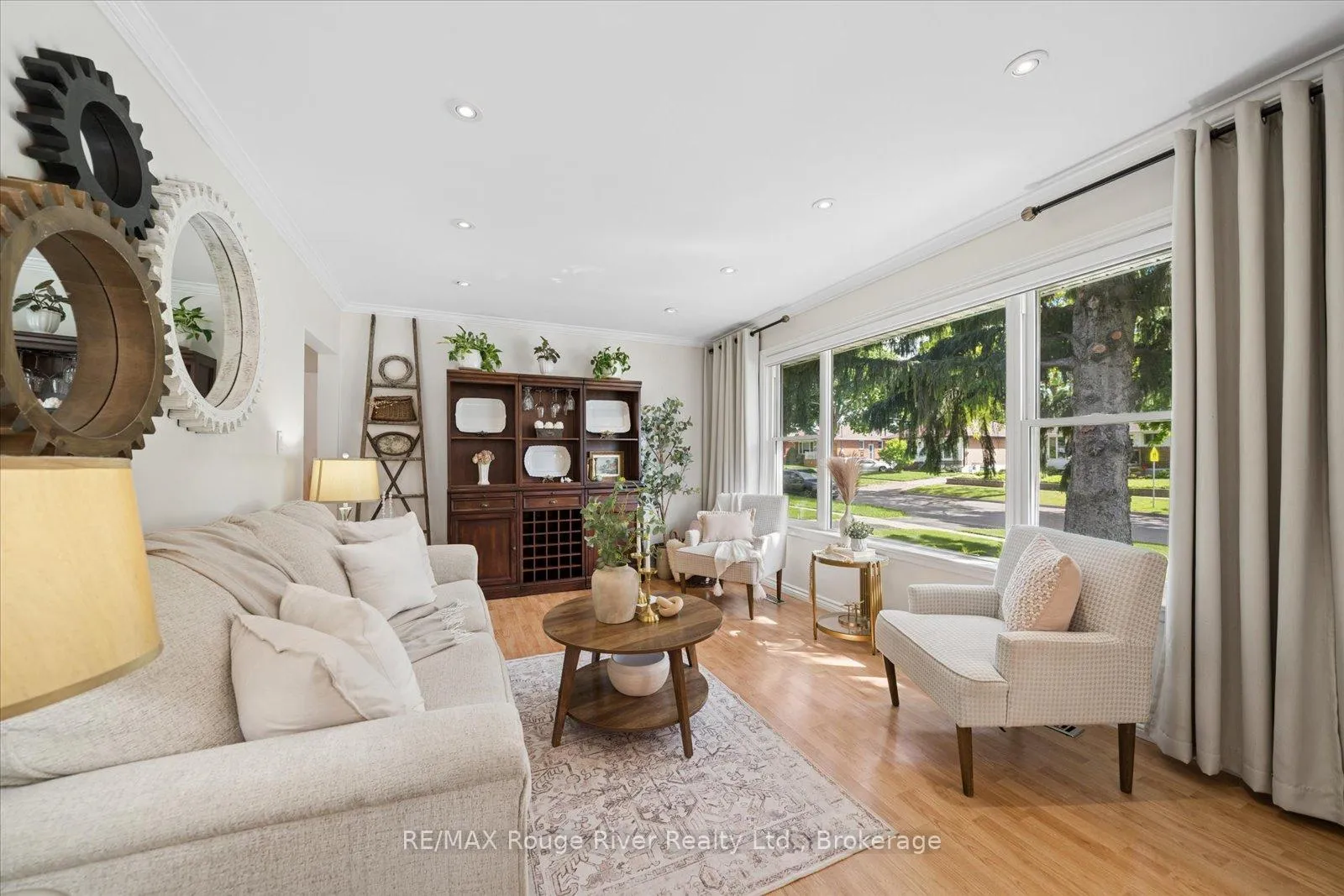 Photo 7 of 270 Windsor Street, Oshawa, Donevan — HOMEH