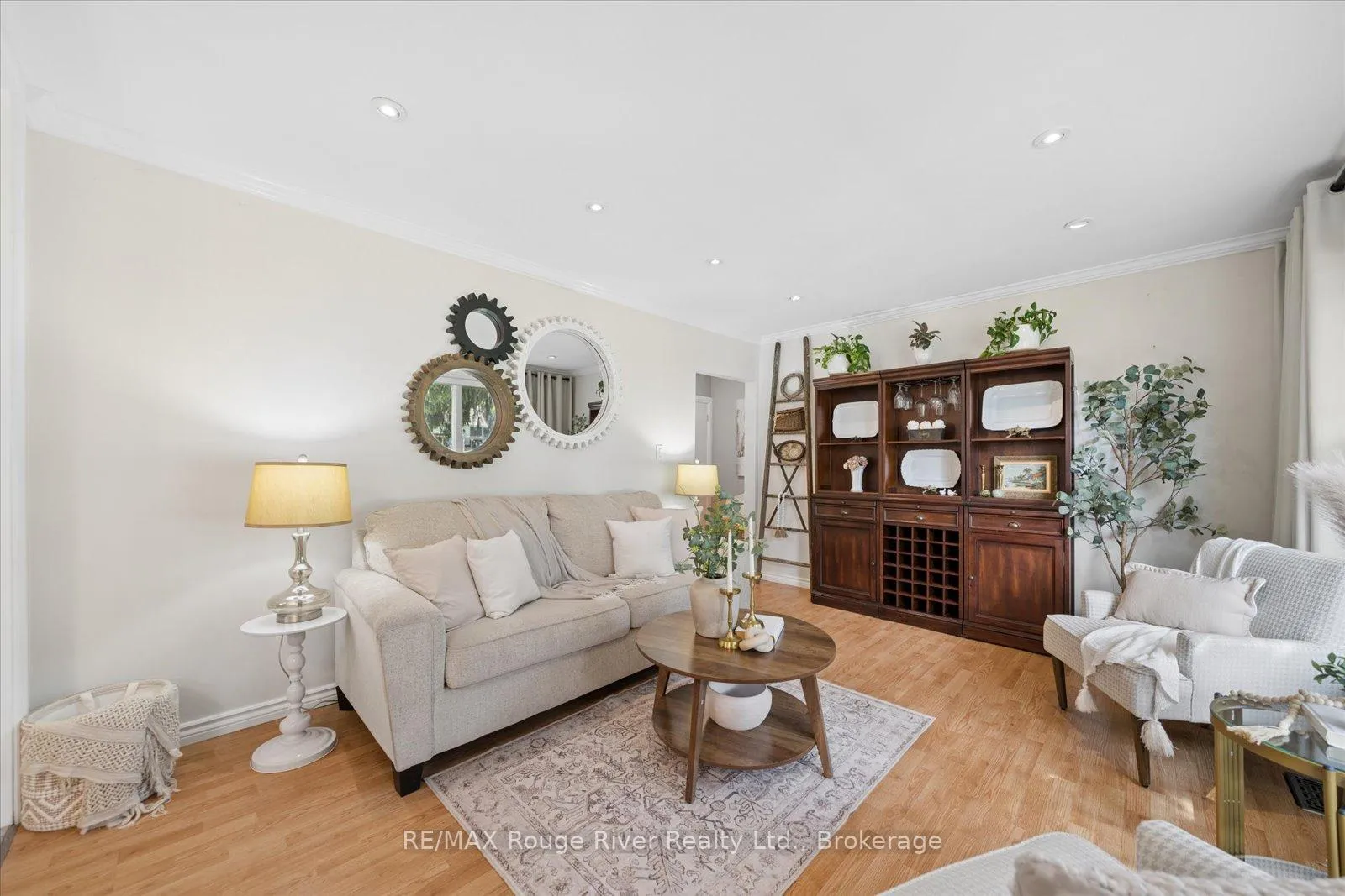 Photo 8 of 270 Windsor Street, Oshawa, Donevan — HOMEH