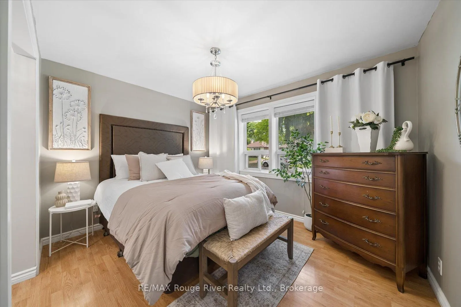 Photo 16 of 270 Windsor Street, Oshawa, Donevan — HOMEH