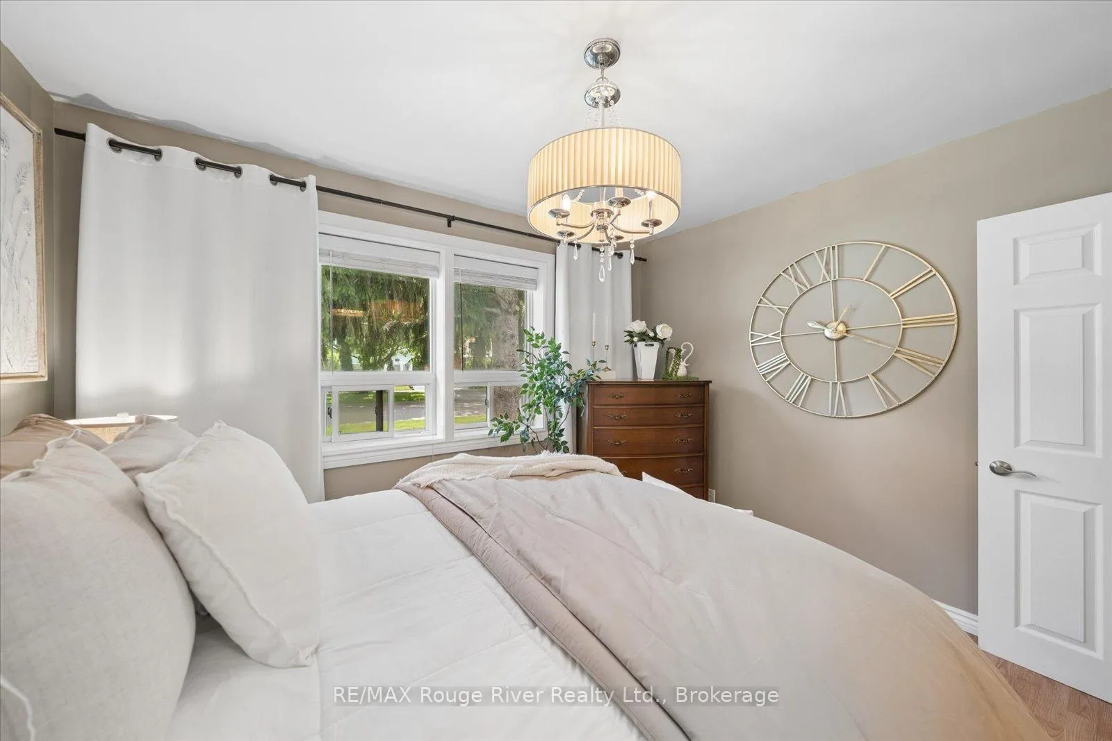 Photo 17 of 270 Windsor Street, Oshawa, Donevan — HOMEH
