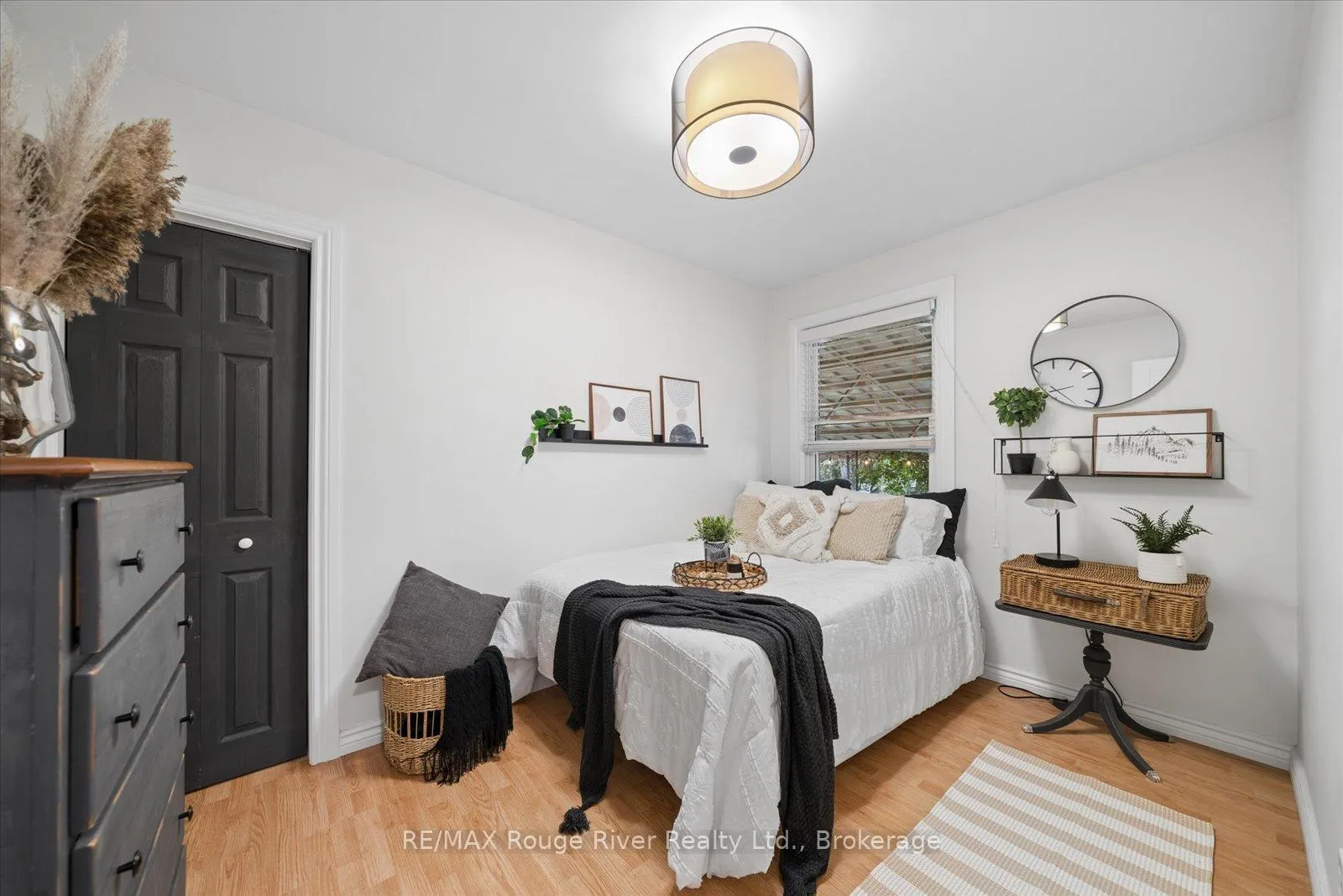 Photo 21 of 270 Windsor Street, Oshawa, Donevan — HOMEH
