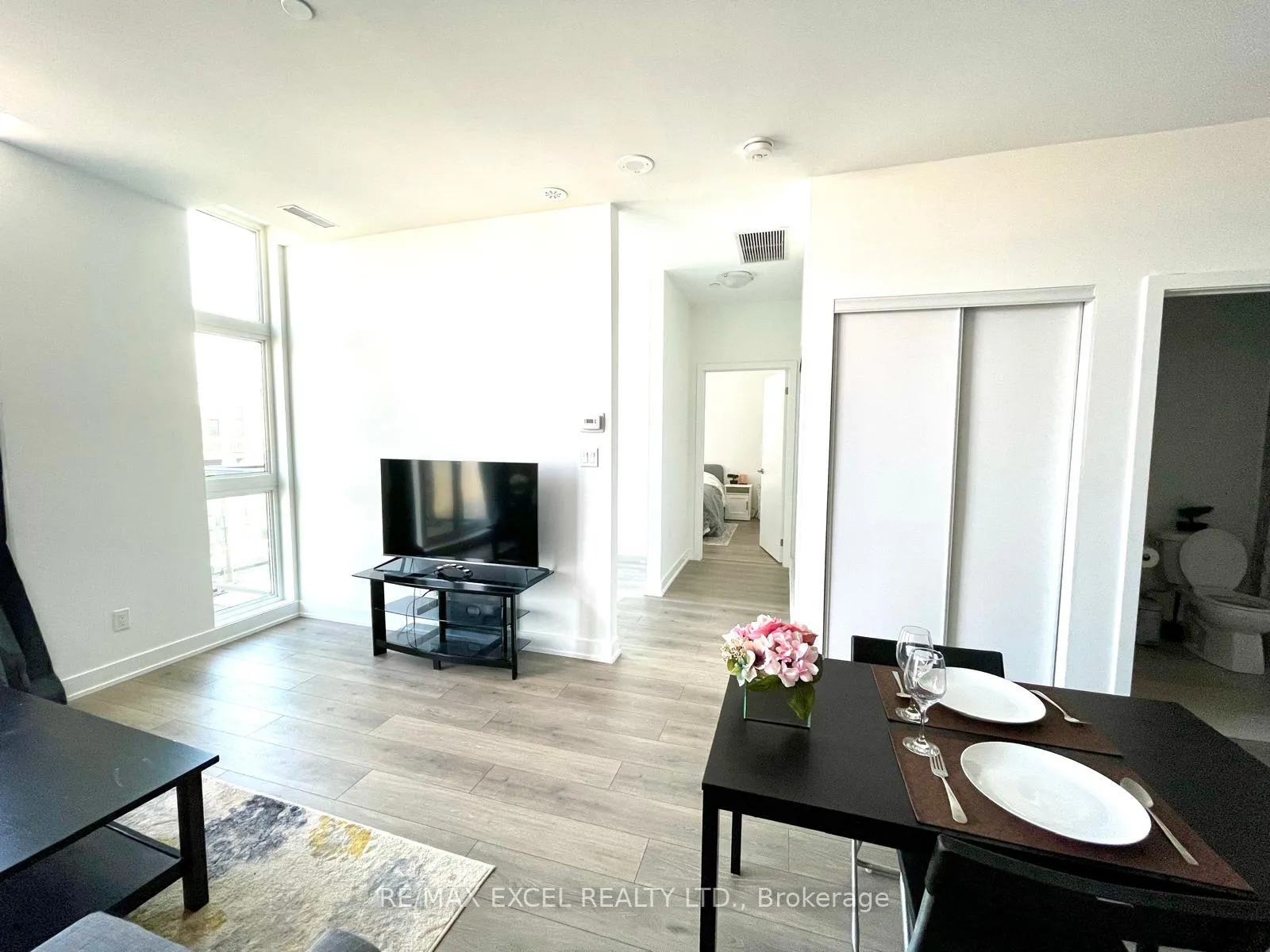 Photo 10 of Unit 502, 1 Climo Lane, Markham, Wismer — HOMEH