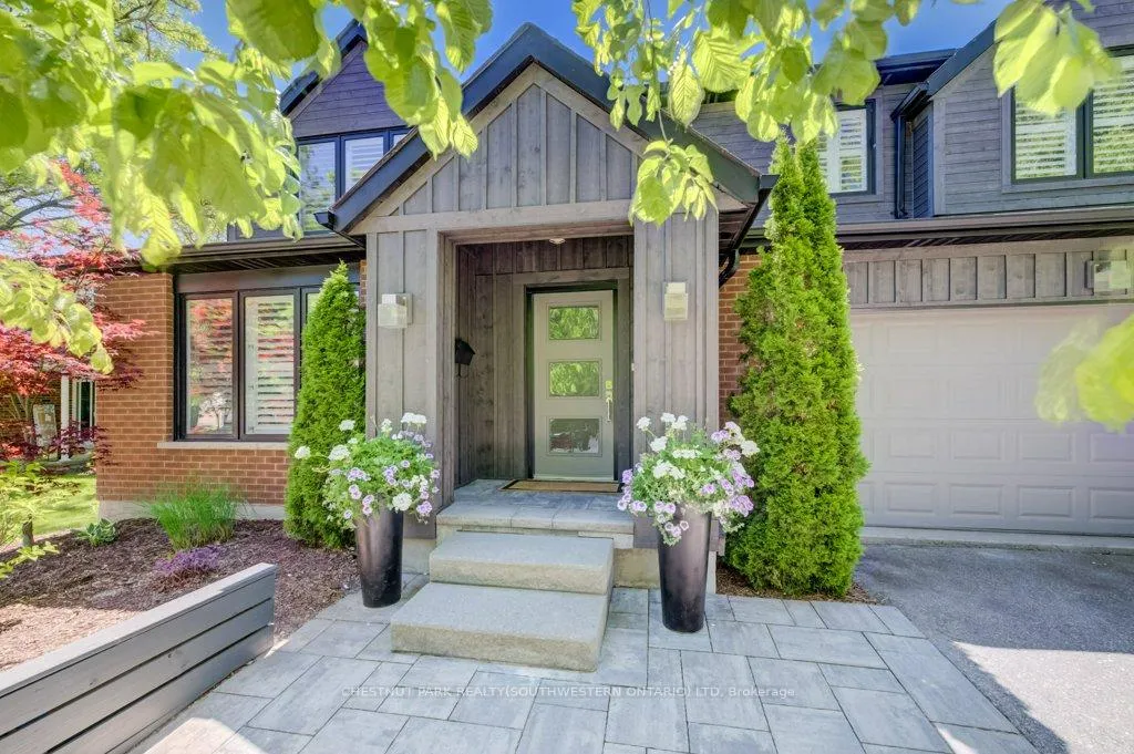 Photo 3 of 387 Stillmeadow Circle, Waterloo — HOMEH