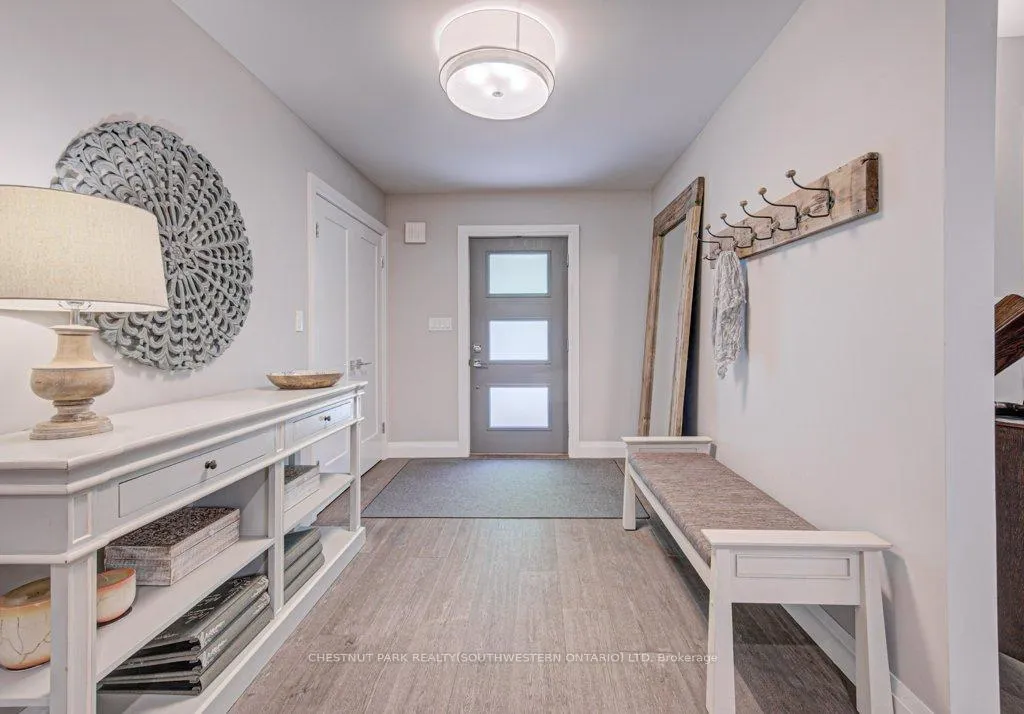 Photo 21 of 387 Stillmeadow Circle, Waterloo — HOMEH