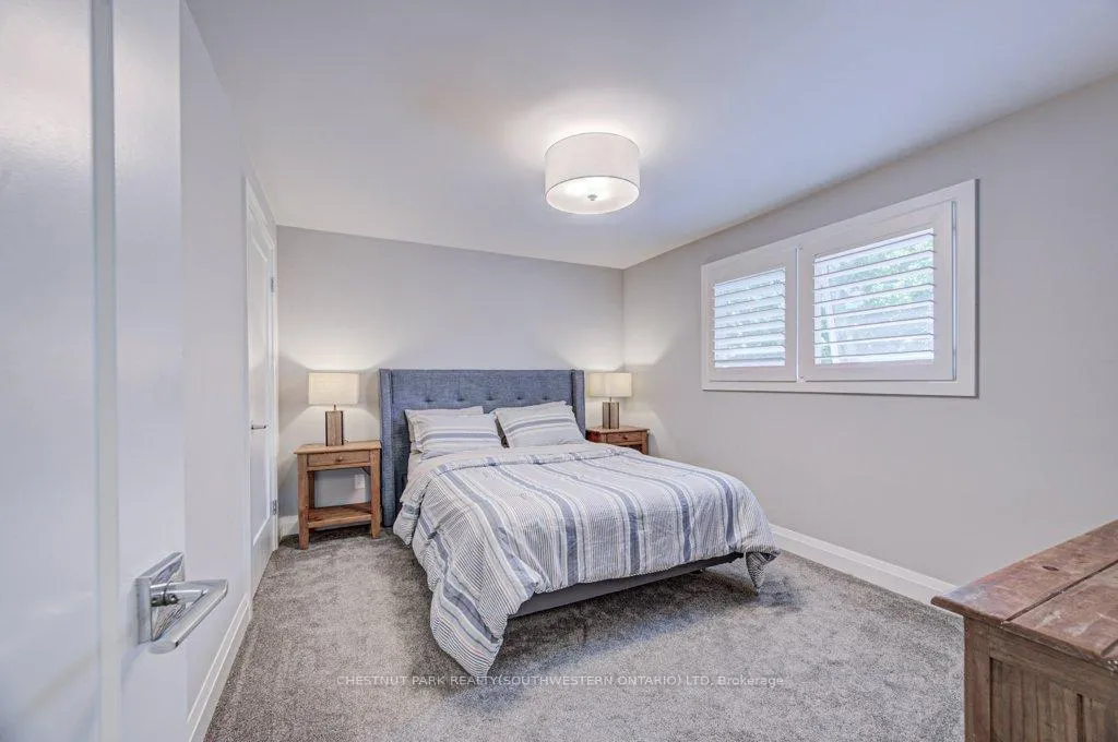 Photo 24 of 387 Stillmeadow Circle, Waterloo — HOMEH