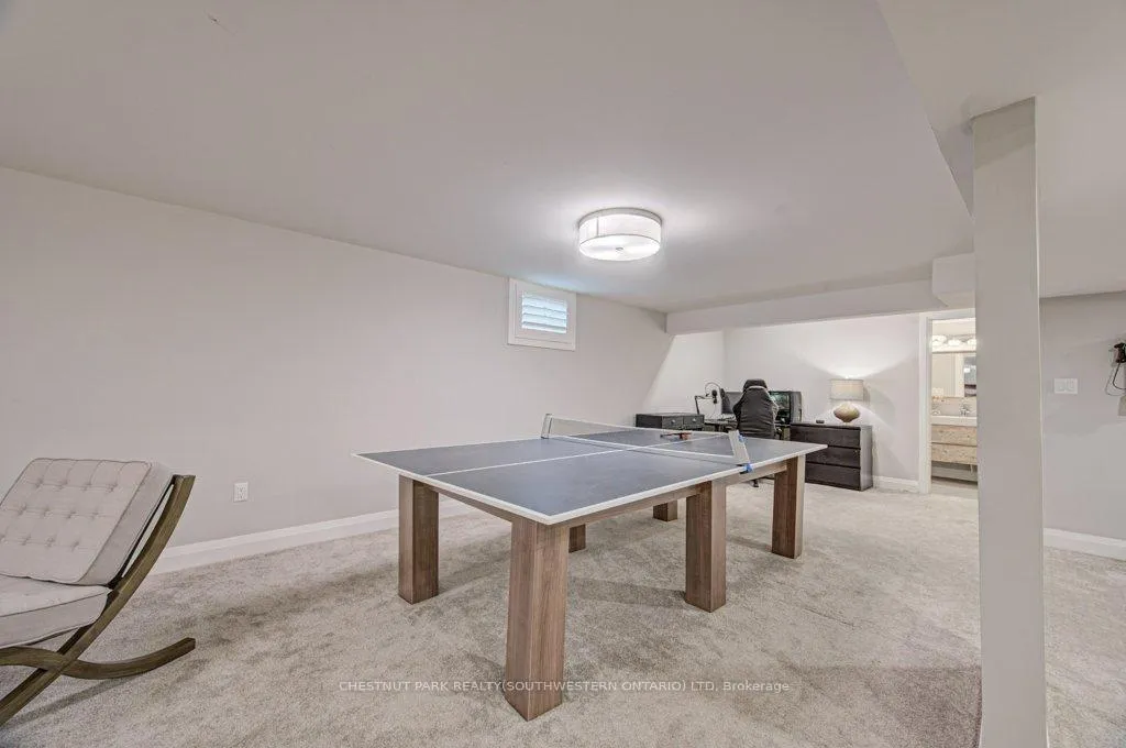 Photo 36 of 387 Stillmeadow Circle, Waterloo — HOMEH