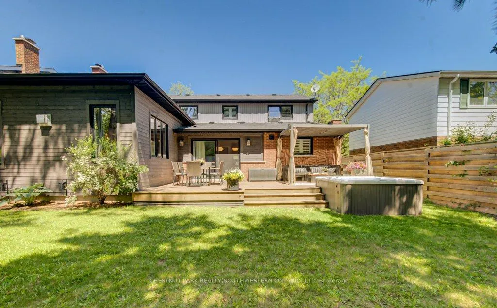 Photo 40 of 387 Stillmeadow Circle, Waterloo — HOMEH