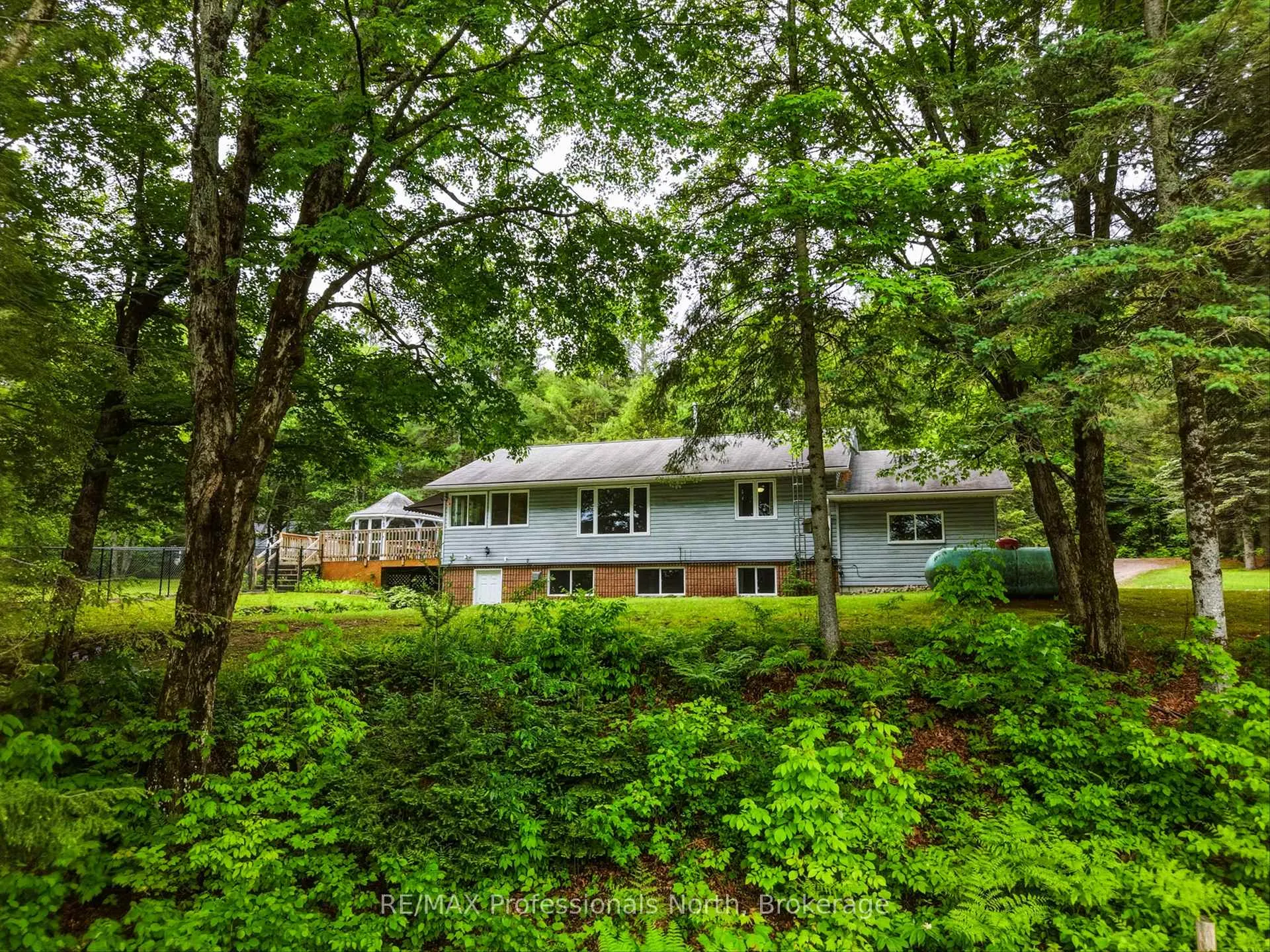 Photo 1 of 1020 Colony Road, Bracebridge — HOMEH