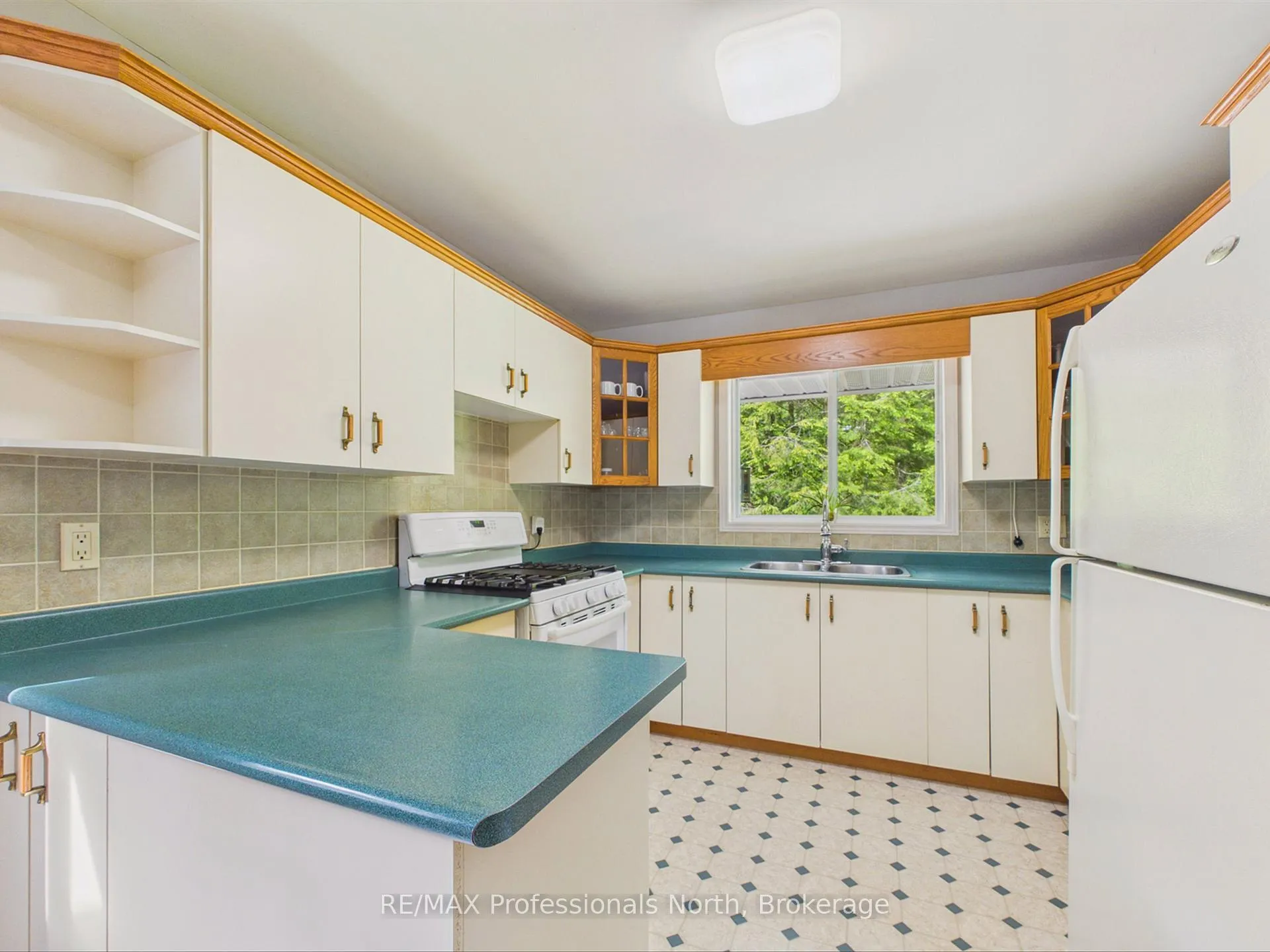Photo 15 of 1020 Colony Road, Bracebridge — HOMEH