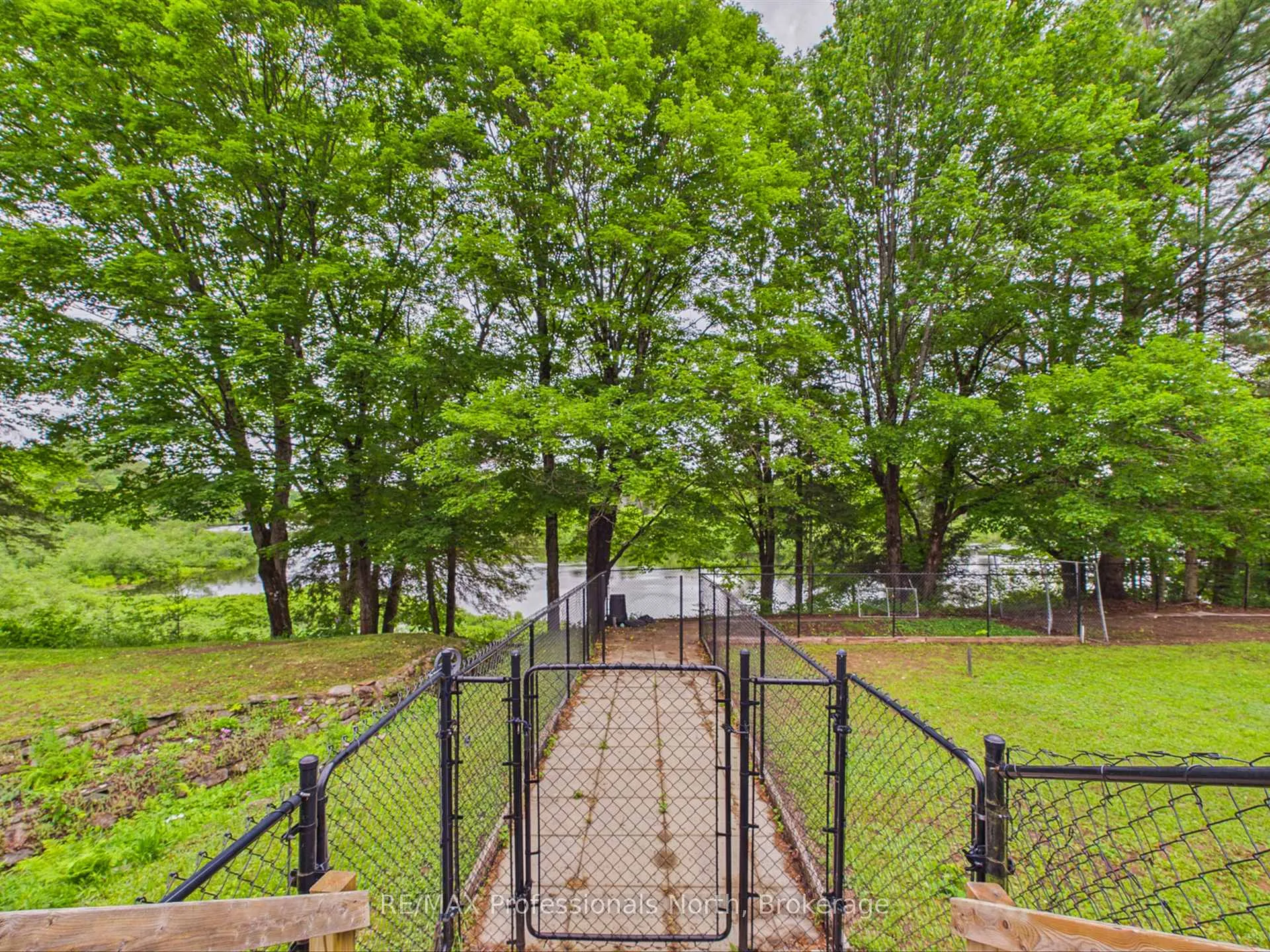 Photo 26 of 1020 Colony Road, Bracebridge — HOMEH