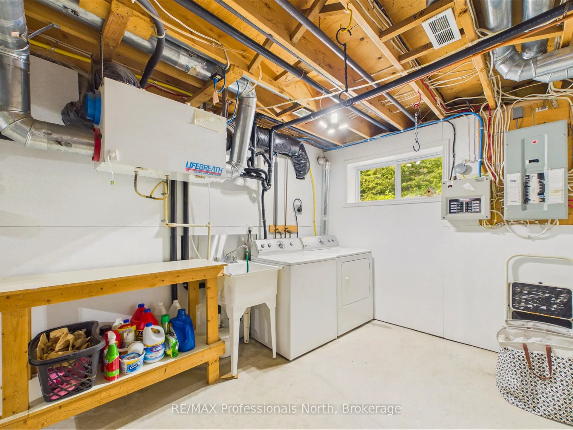 Photo 33 of 1020 Colony Road, Bracebridge — HOMEH
