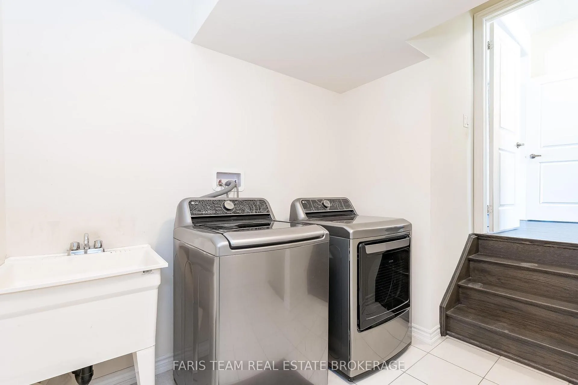 Photo 10 of 175 Muirfield Drive, Barrie, Ardagh — HOMEH