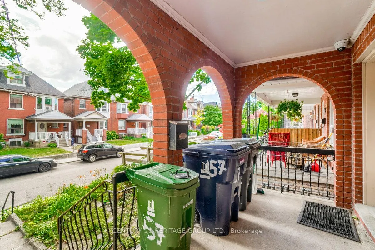 Photo 6 of Unit 2, 57 Beatrice Street, Toronto, Trinity-Bellwoods — HOMEH