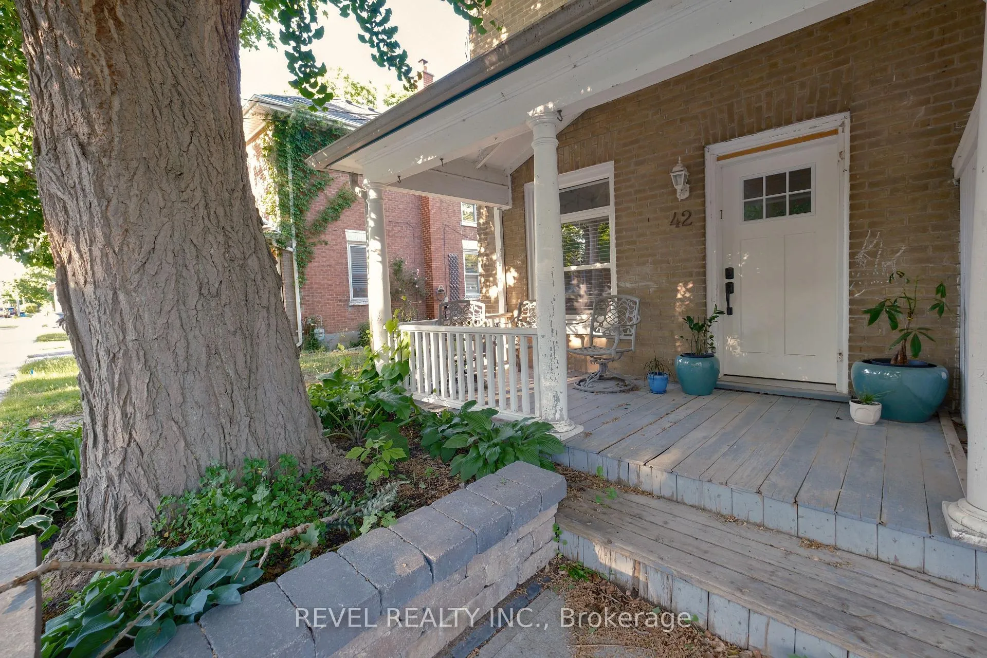 Photo 2 of 42 Regent Street, Selwyn — HOMEH
