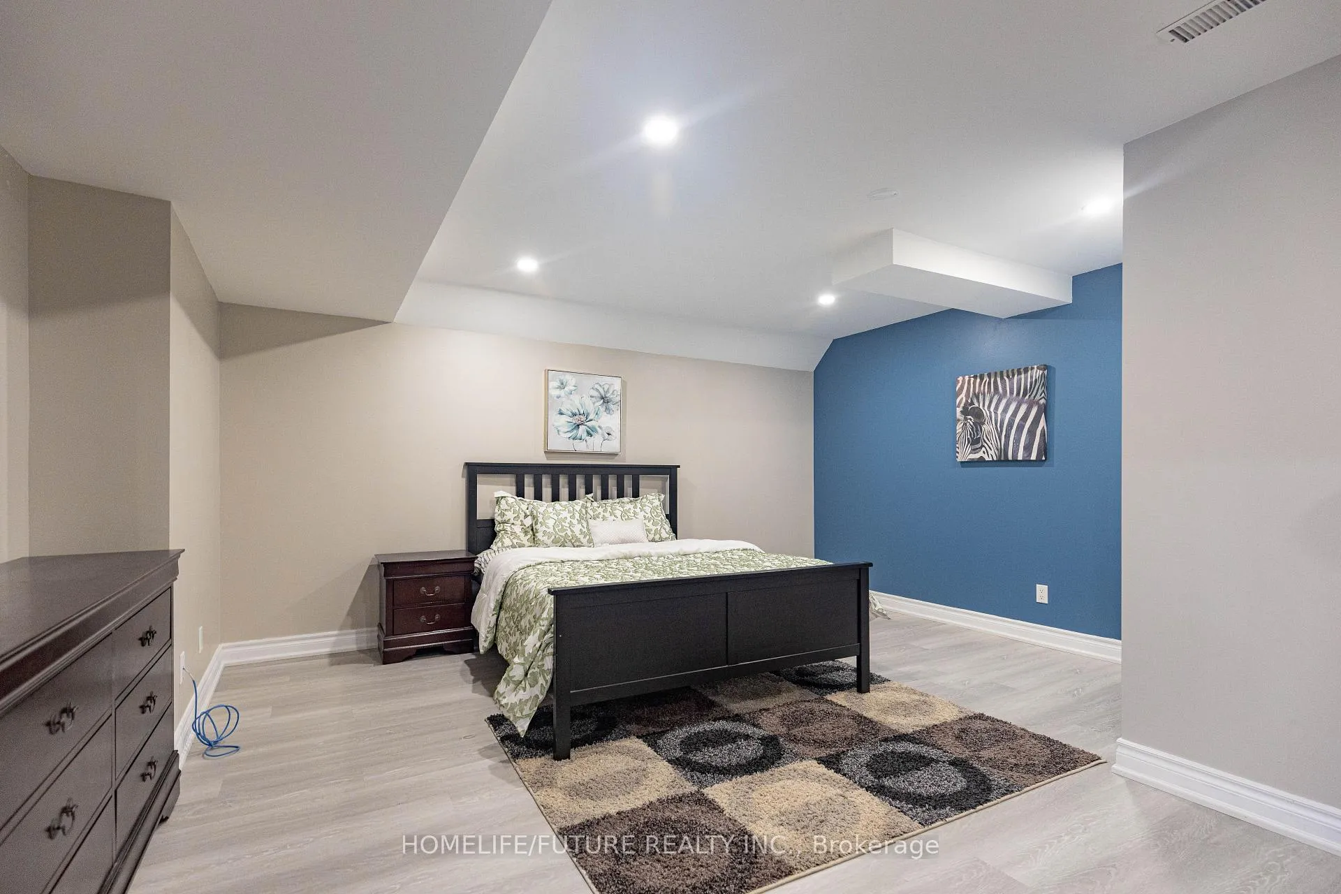 Photo 37 of 49 Country Glen Road, Markham, Cornell — HOMEH