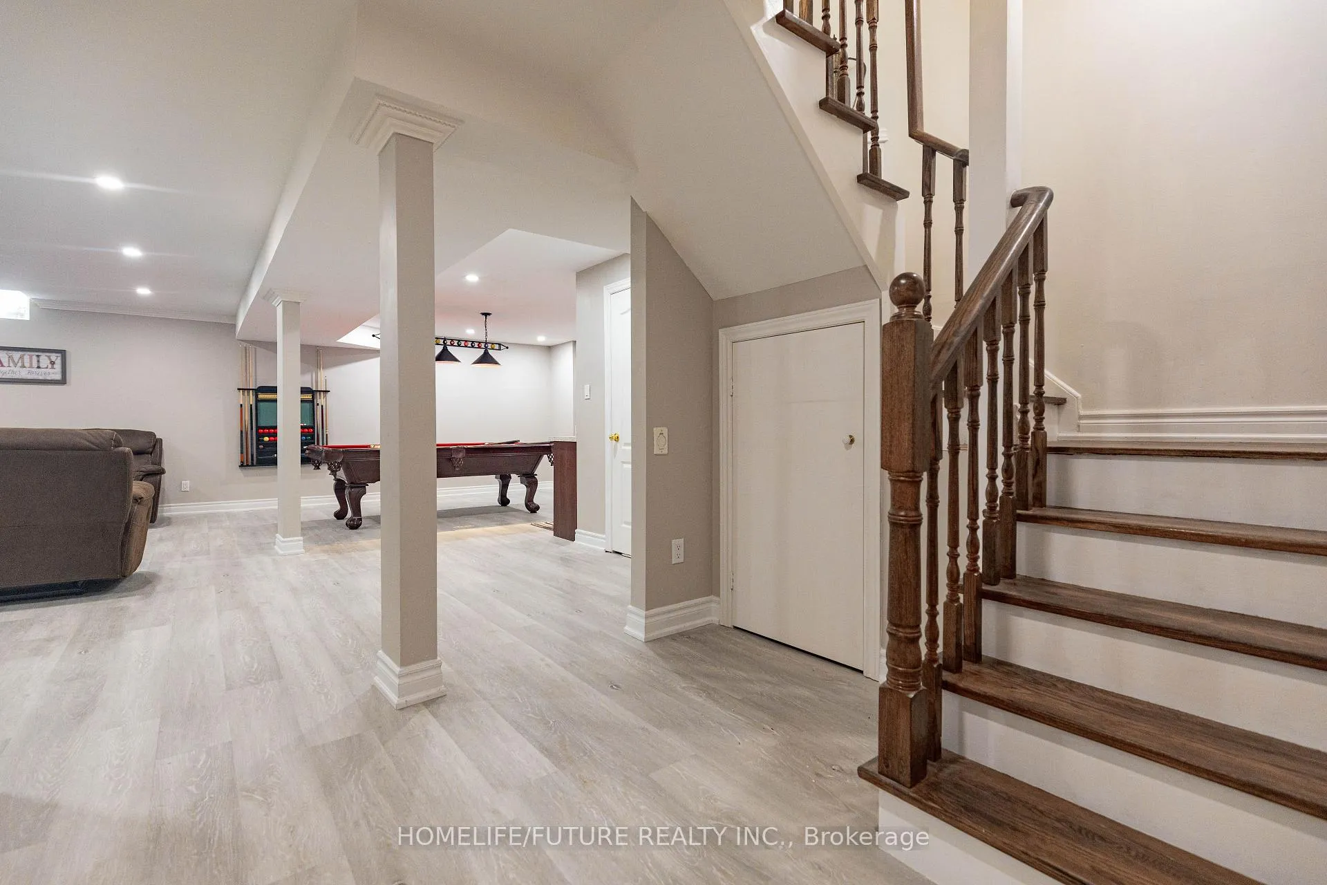 Photo 39 of 49 Country Glen Road, Markham, Cornell — HOMEH