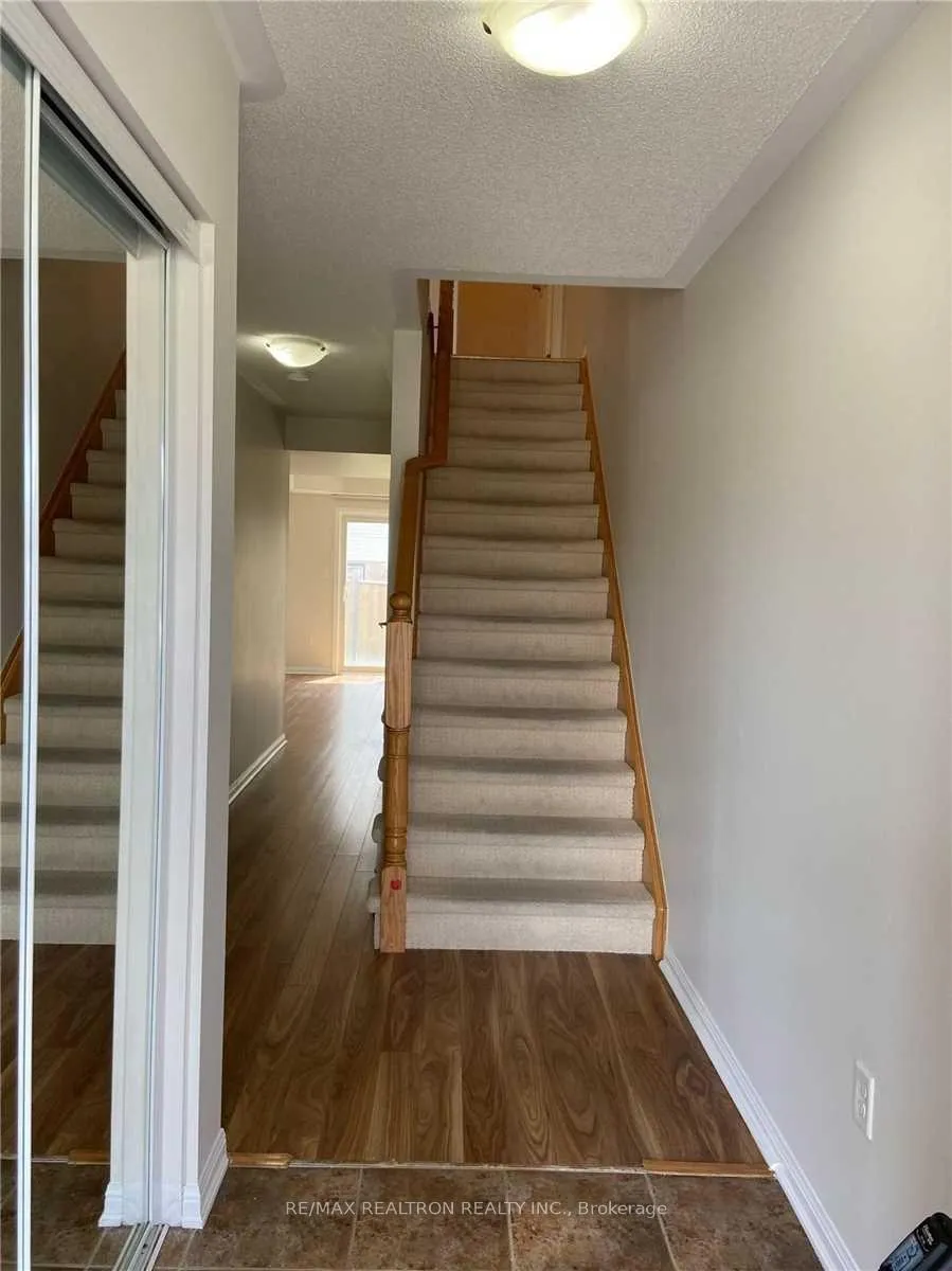Photo 9 of 23 Sidford Road S, Brampton, Northwest Brampton — HOMEH