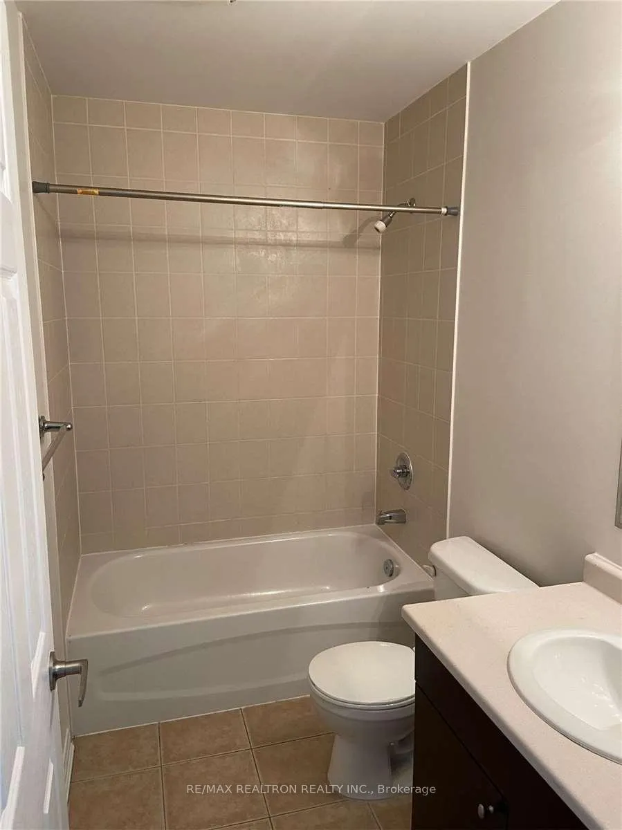 Photo 10 of 23 Sidford Road S, Brampton, Northwest Brampton — HOMEH