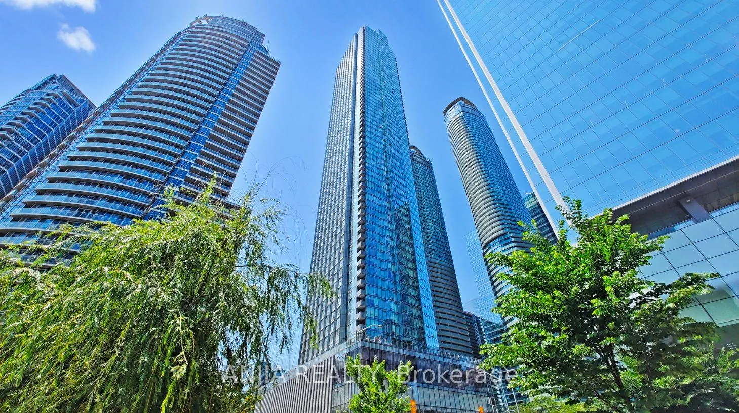 Photo 4 of Unit 5608, 10 York Street, Toronto, Waterfront Communities — HOMEH