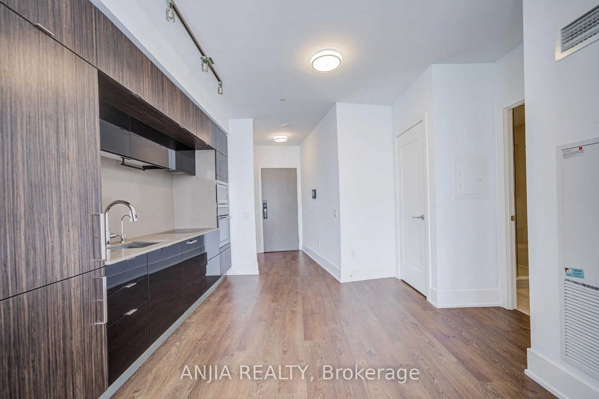 Photo 17 of Unit 5608, 10 York Street, Toronto, Waterfront Communities — HOMEH