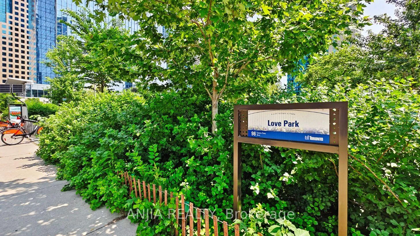 Photo 40 of Unit 5608, 10 York Street, Toronto, Waterfront Communities — HOMEH