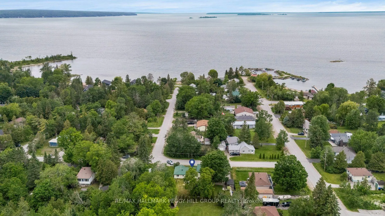 Photo 2 of 3 Earldom Boulevard, Tay, Port McNicoll — HOMEH