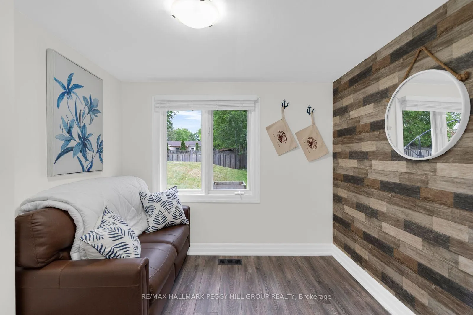 Photo 6 of 3 Earldom Boulevard, Tay, Port McNicoll — HOMEH