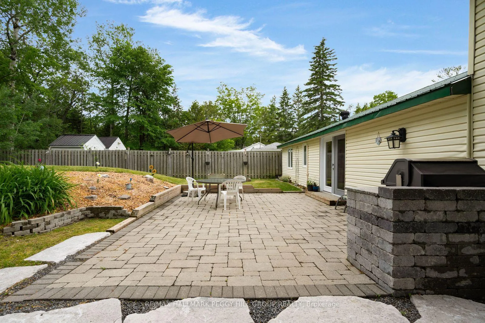 Photo 15 of 3 Earldom Boulevard, Tay, Port McNicoll — HOMEH