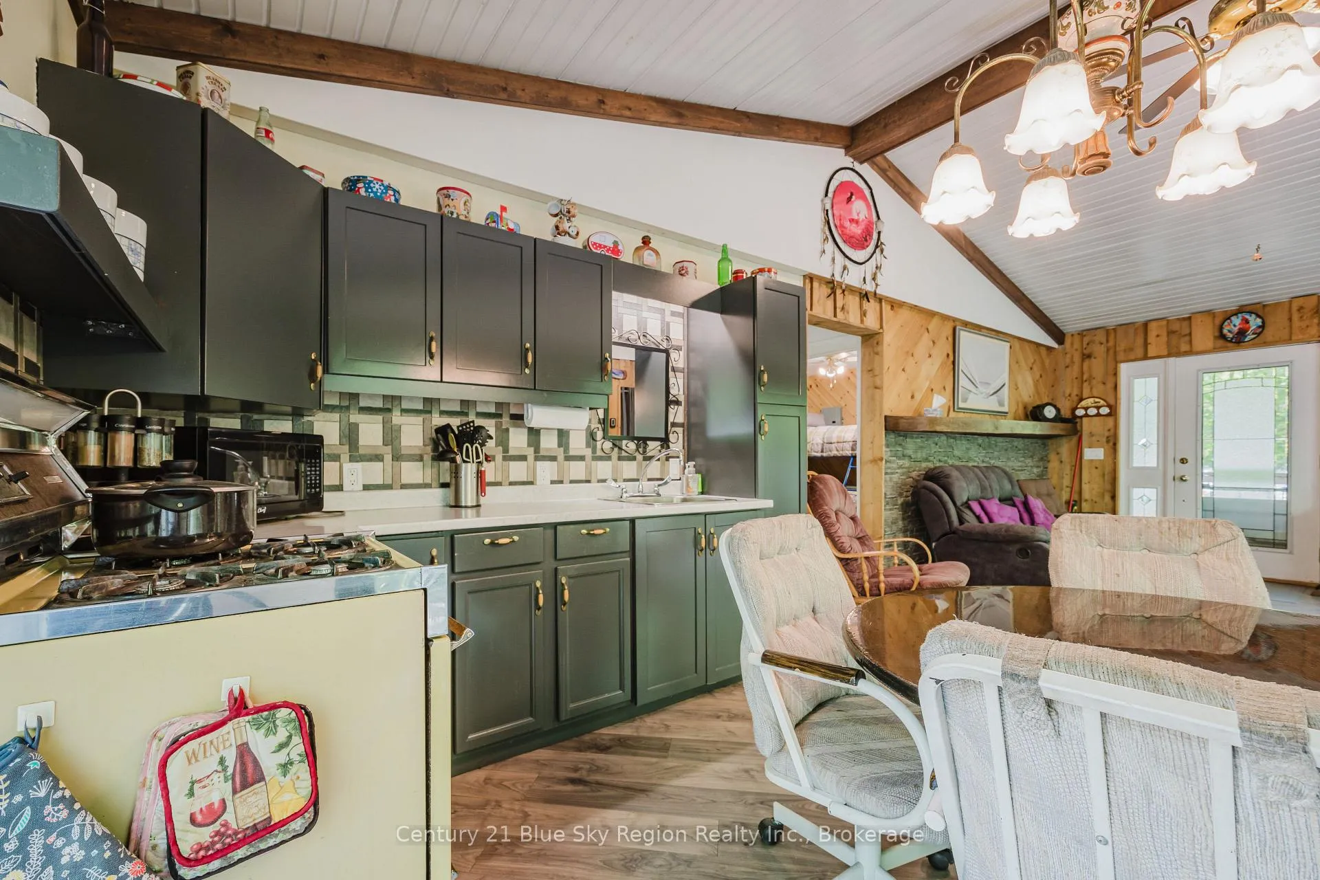 Photo 10 of 188 Grahamvale Road, Chisholm — HOMEH