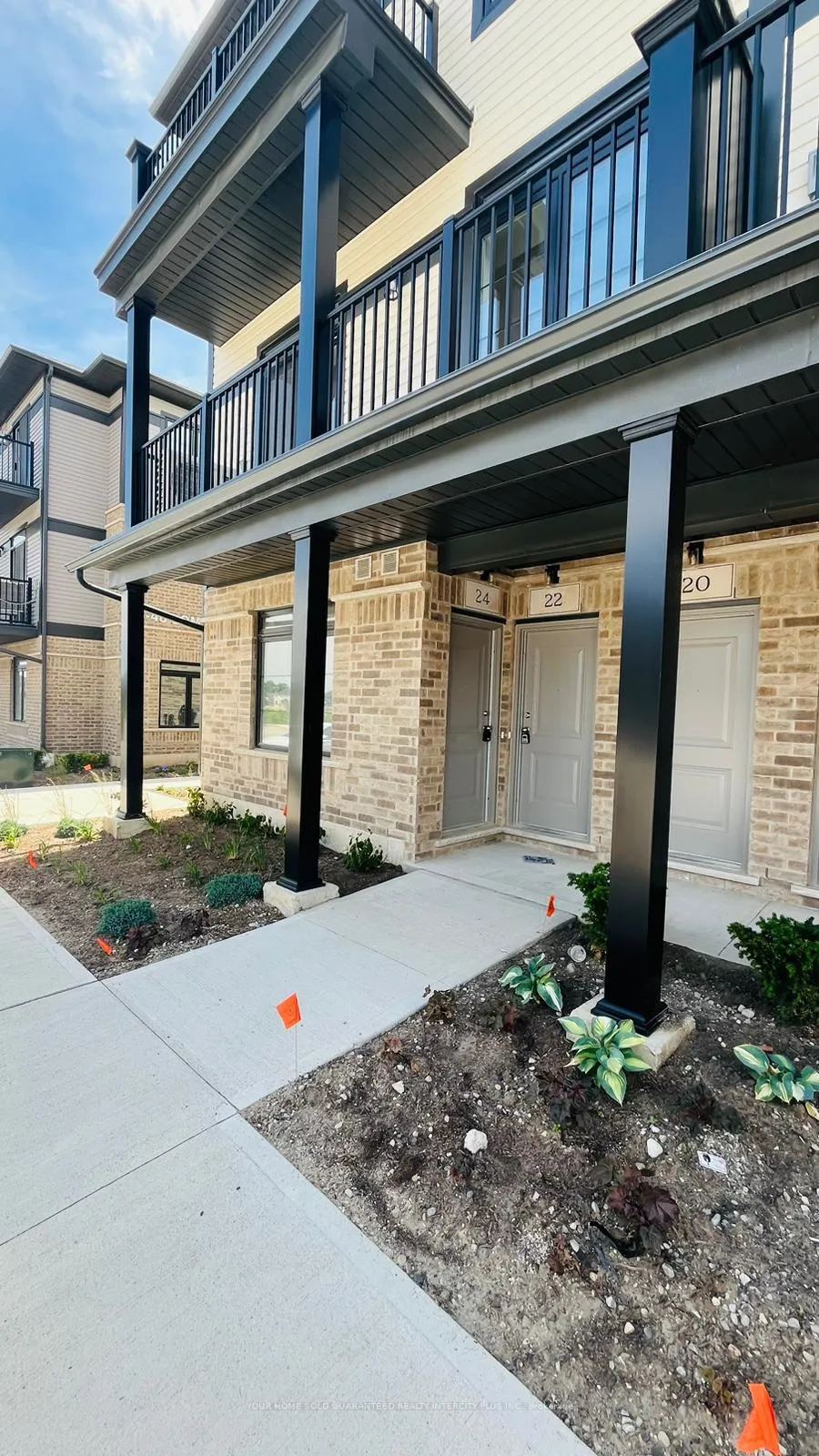 Photo 1 of 24 Lomond Lane, Kitchener, Huron Park — HOMEH