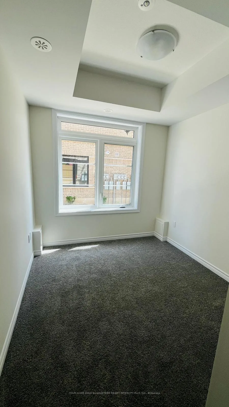 Photo 4 of 24 Lomond Lane, Kitchener, Huron Park — HOMEH
