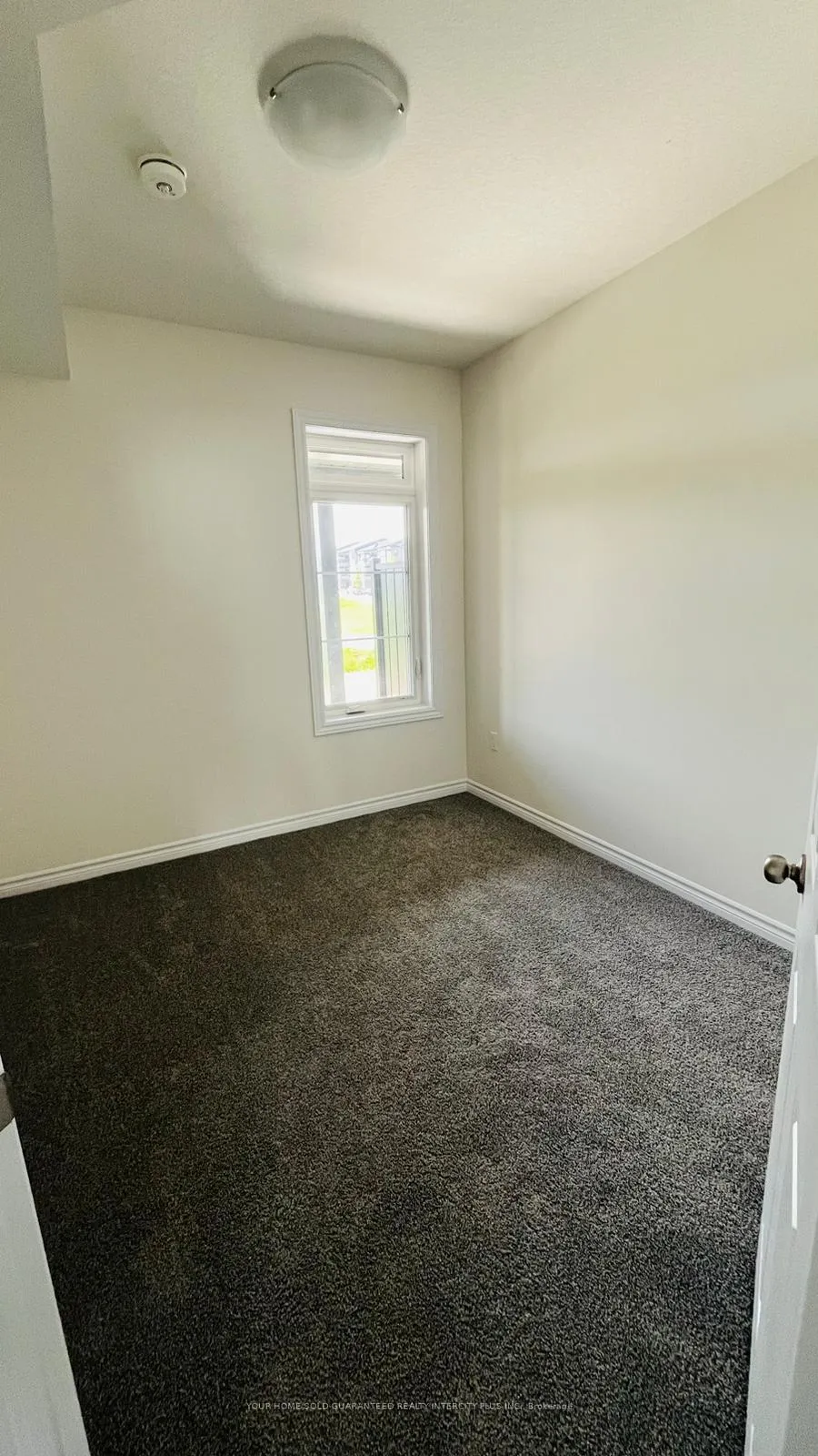 Photo 5 of 24 Lomond Lane, Kitchener, Huron Park — HOMEH