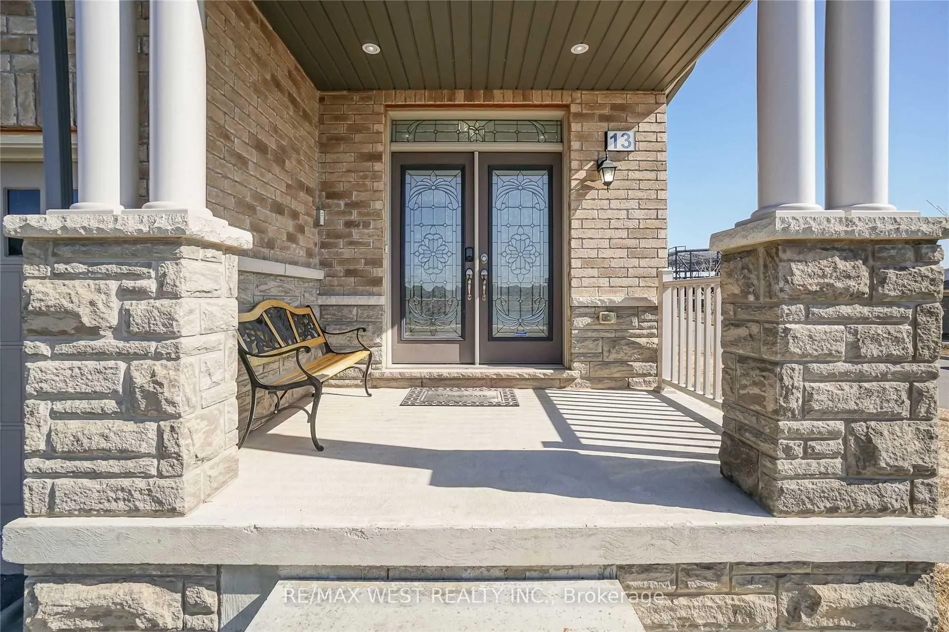 Photo 5 of 13 Parity Road, Brampton, Credit Valley — HOMEH