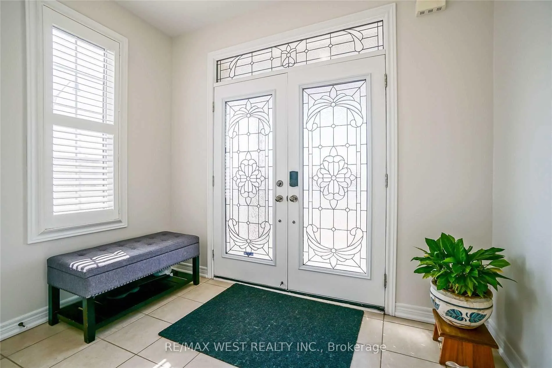 Photo 6 of 13 Parity Road, Brampton, Credit Valley — HOMEH
