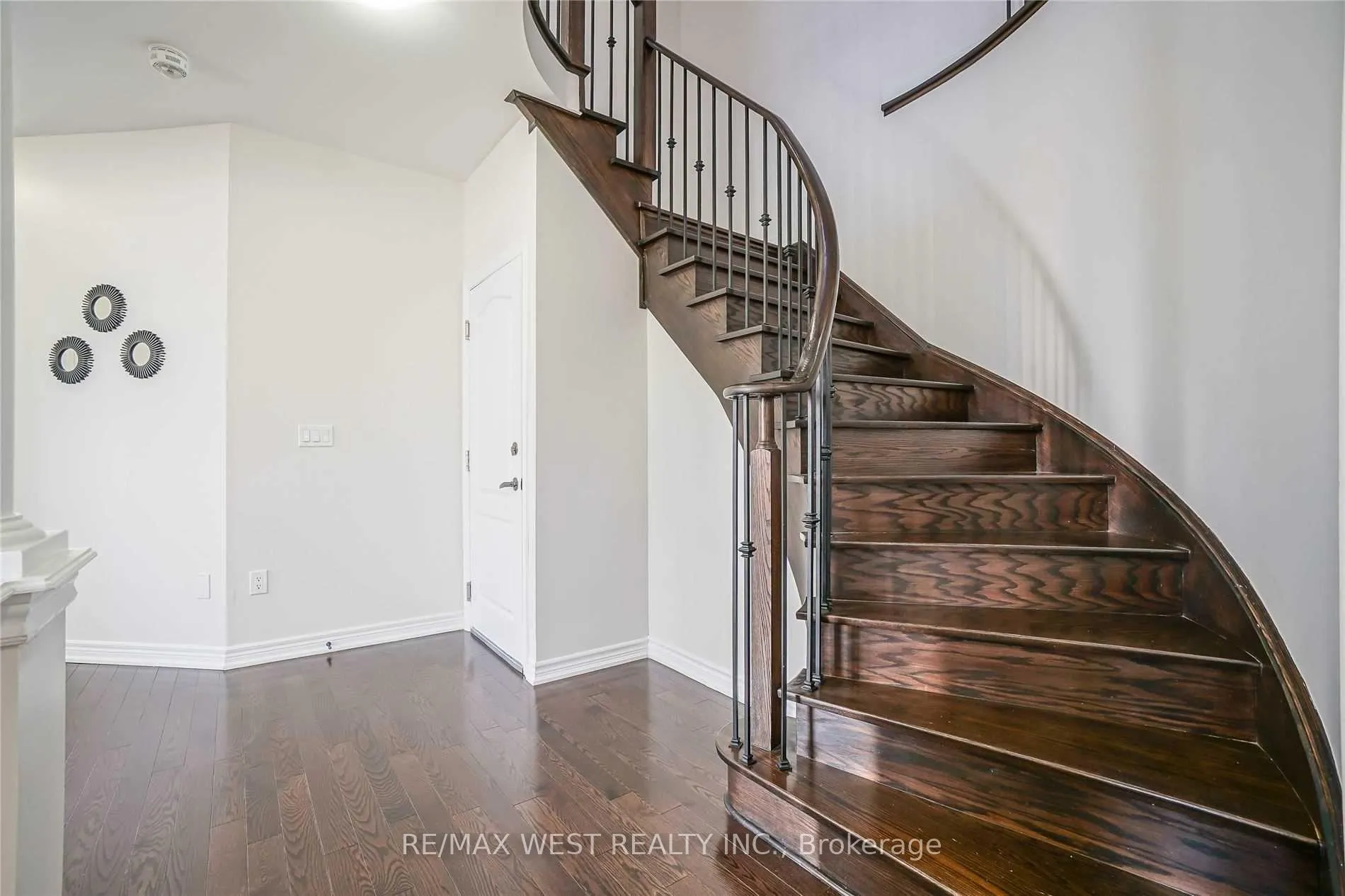 Photo 15 of 13 Parity Road, Brampton, Credit Valley — HOMEH