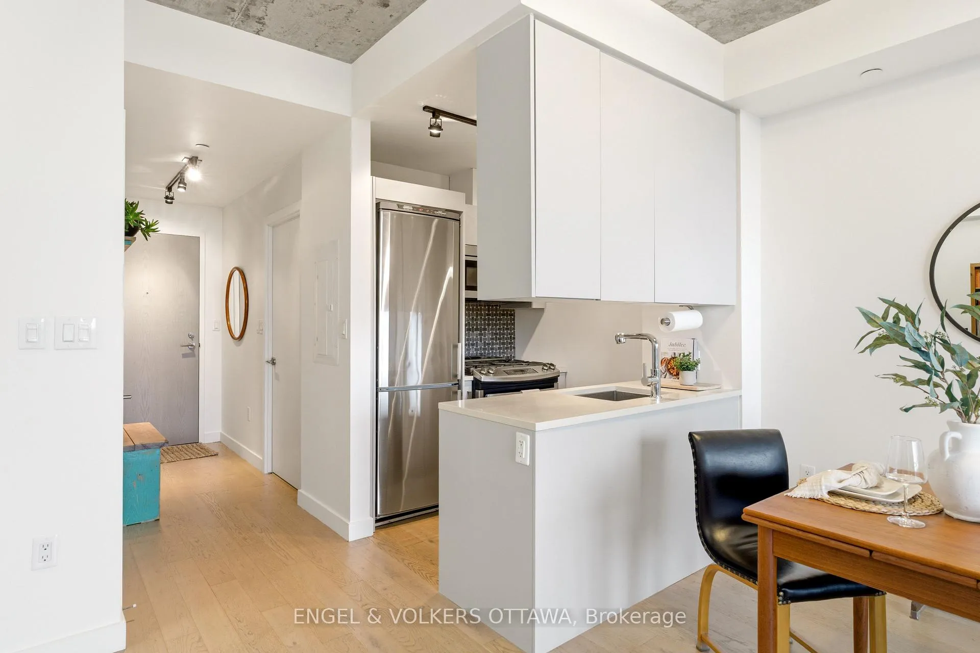 Photo 5 of Unit 1004, 224 Lyon Street N, Ottawa, Ottawa Centre — HOMEH