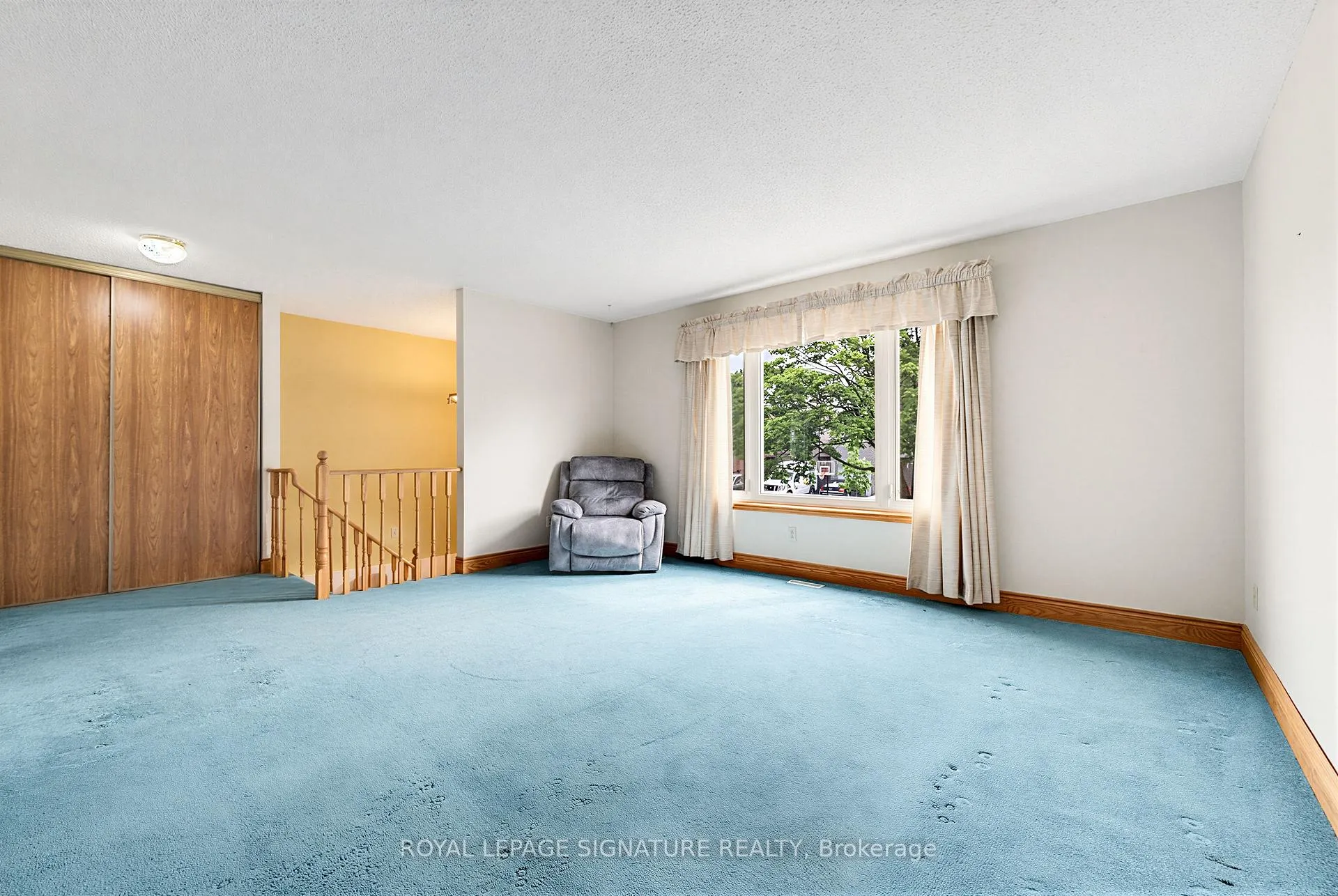 Photo 6 of 20 McFeeters Crescent, Clarington, Bowmanville — HOMEH