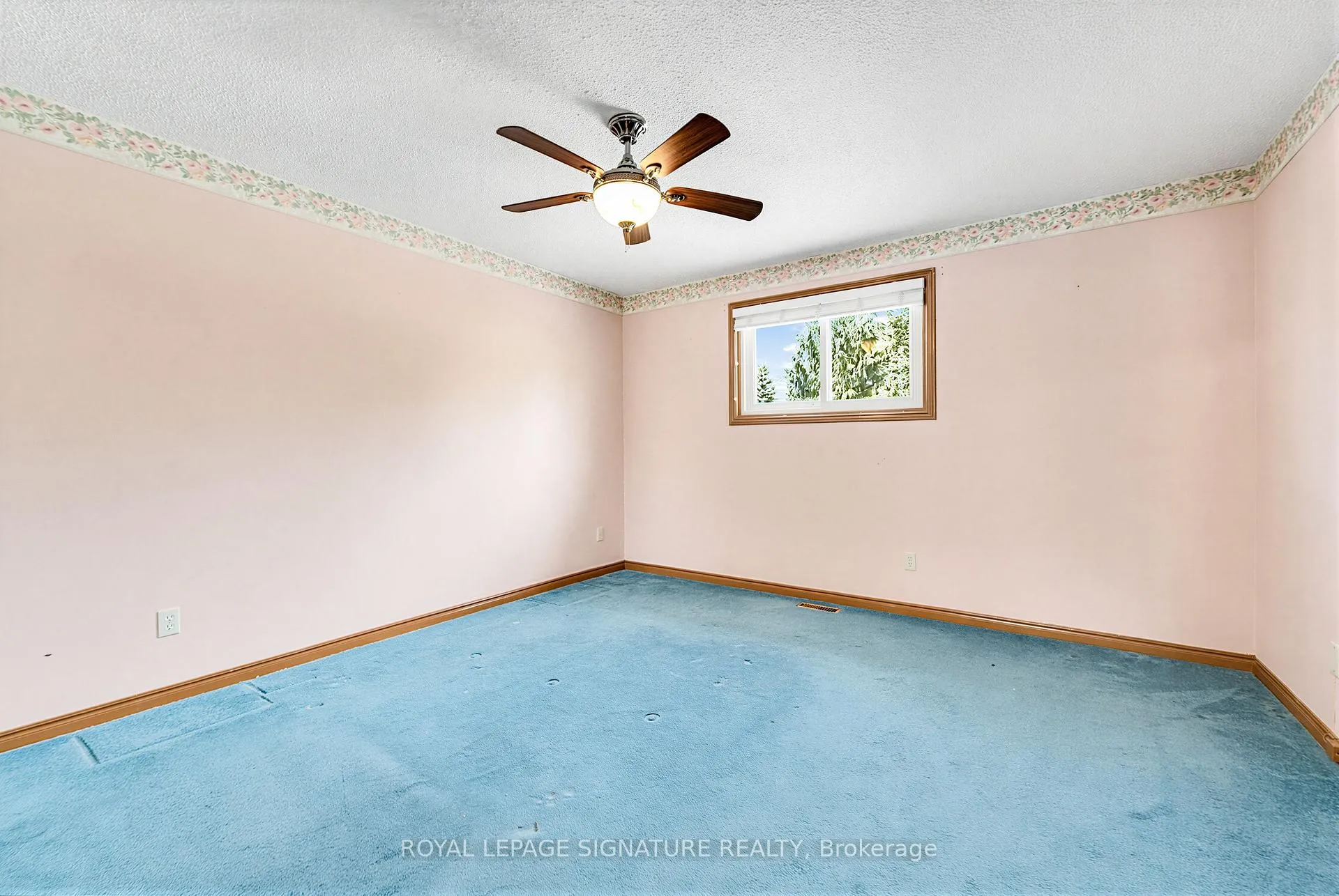 Photo 17 of 20 McFeeters Crescent, Clarington, Bowmanville — HOMEH
