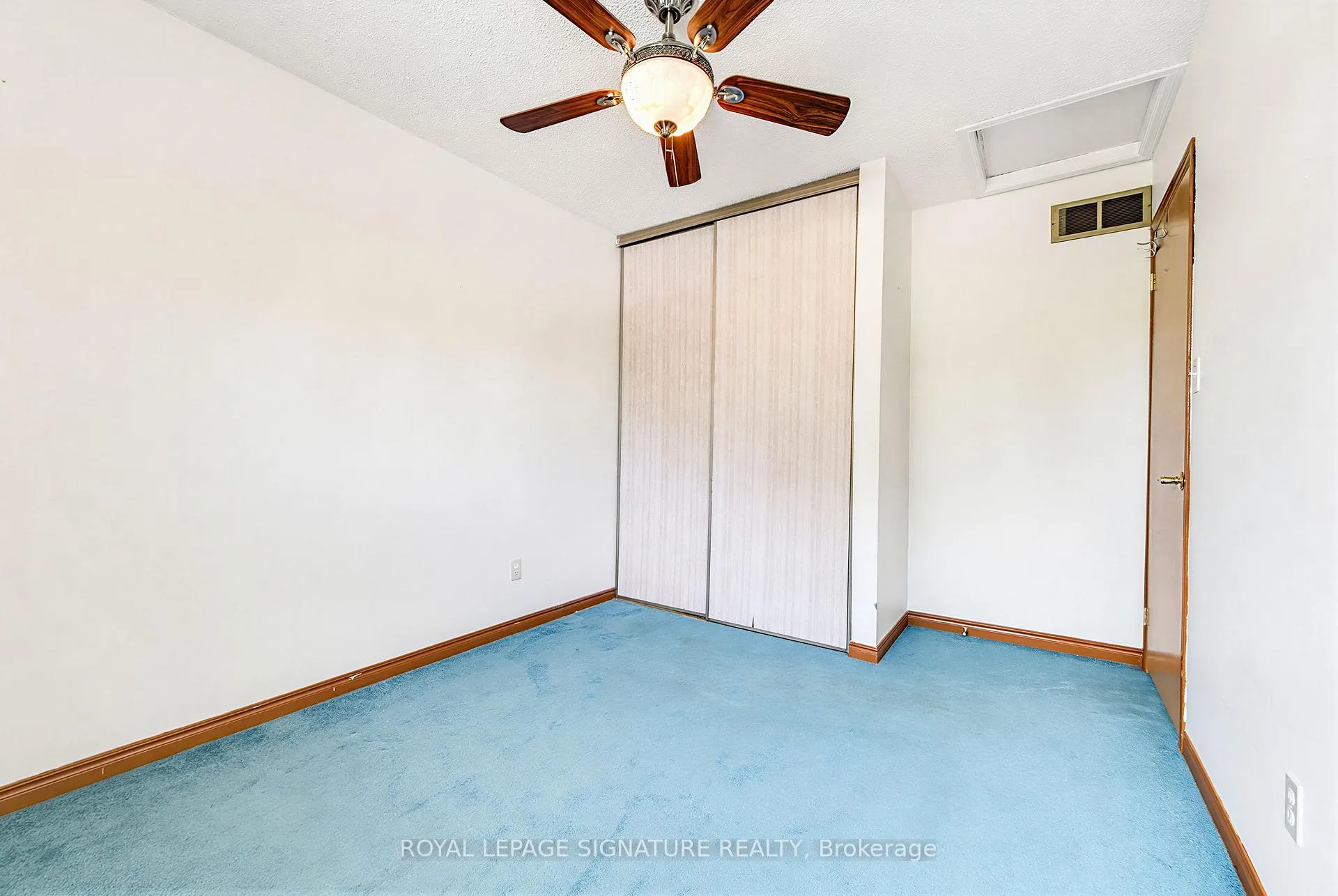 Photo 23 of 20 McFeeters Crescent, Clarington, Bowmanville — HOMEH