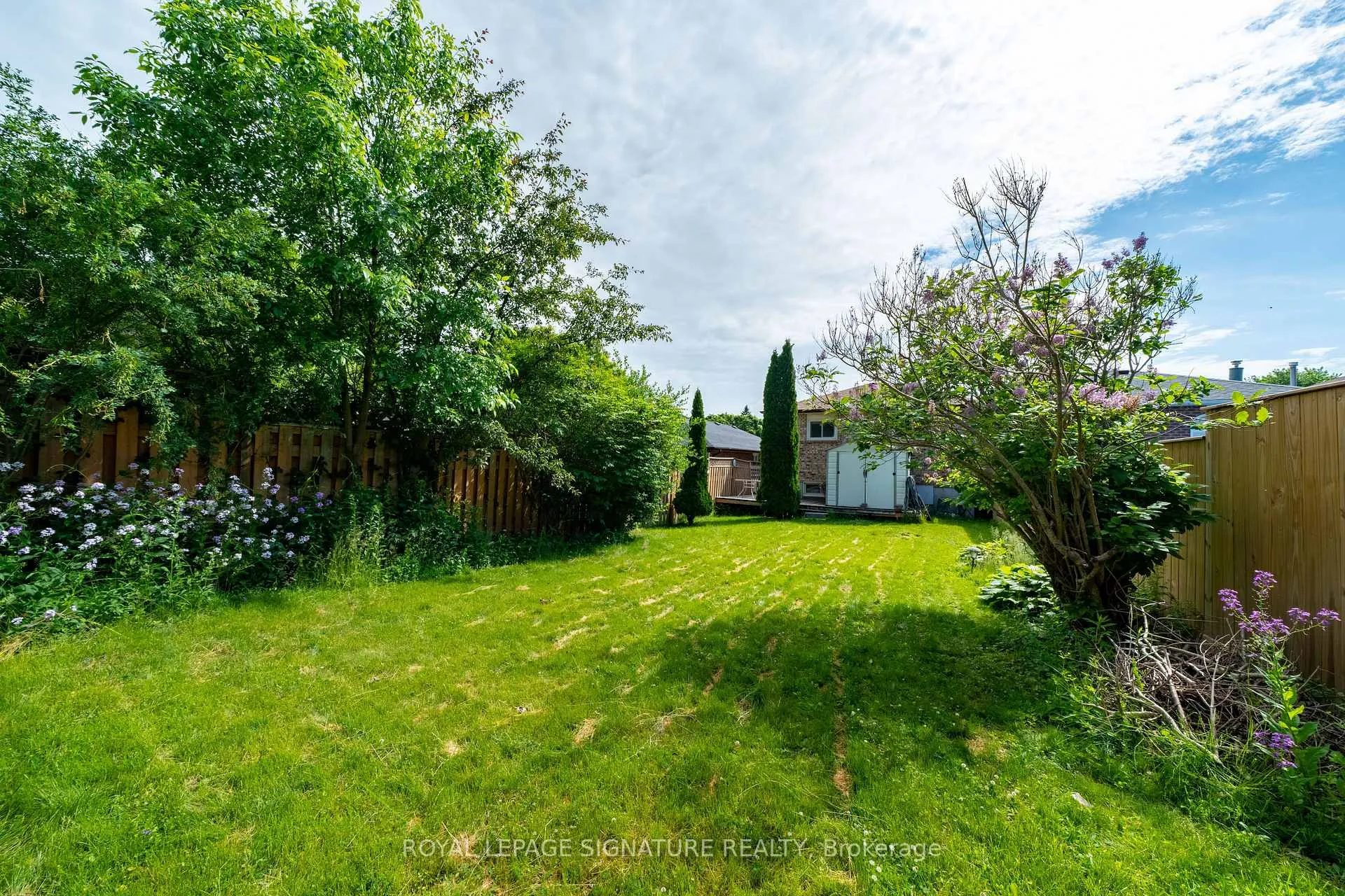 Photo 33 of 20 McFeeters Crescent, Clarington, Bowmanville — HOMEH