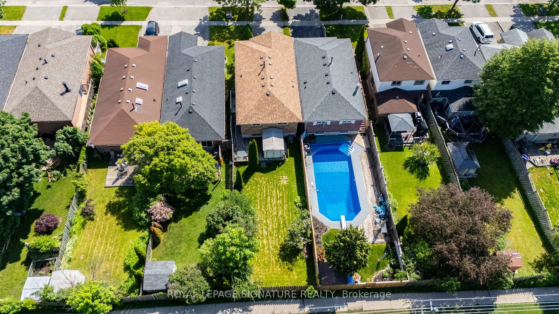 Photo 45 of 20 McFeeters Crescent, Clarington, Bowmanville — HOMEH