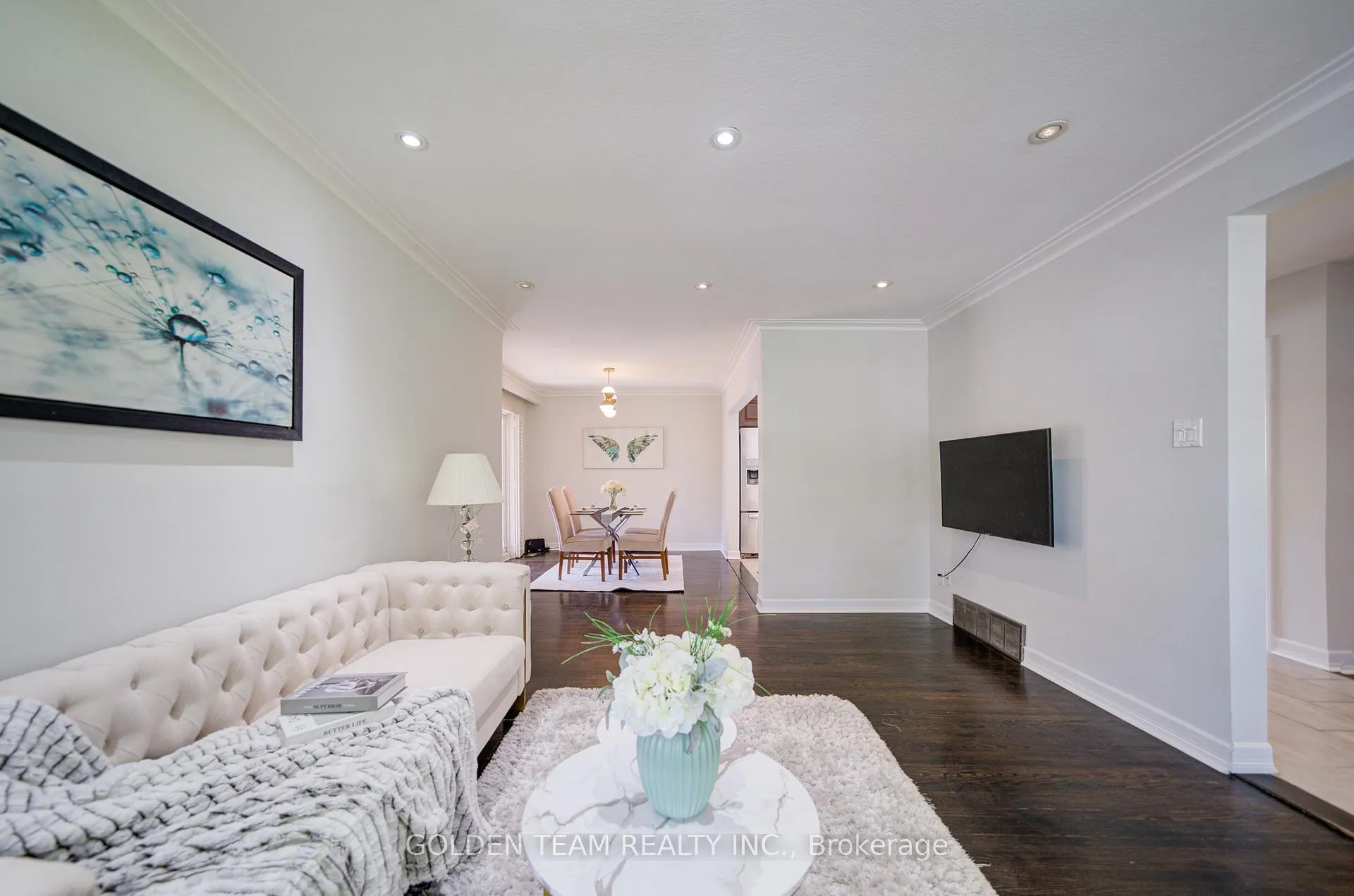 Photo 4 of 4 Valleycrest Avenue, Markham, Bullock — HOMEH