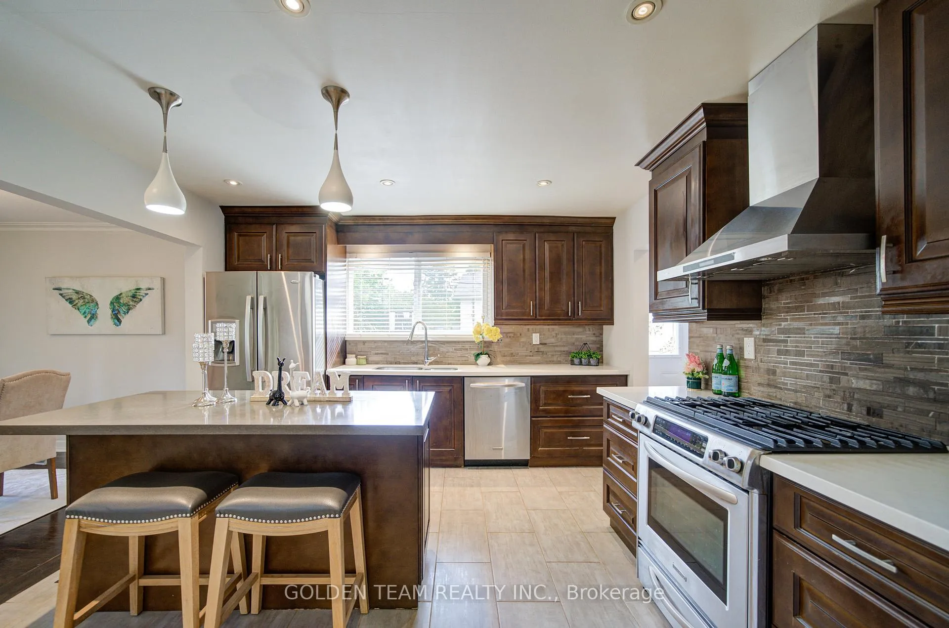 Photo 11 of 4 Valleycrest Avenue, Markham, Bullock — HOMEH