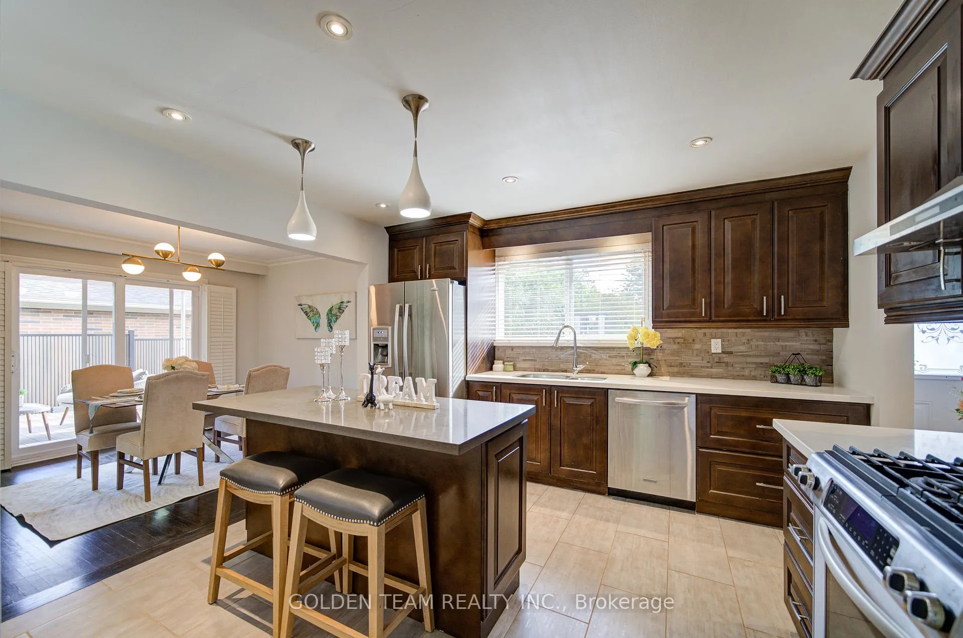 Photo 12 of 4 Valleycrest Avenue, Markham, Bullock — HOMEH