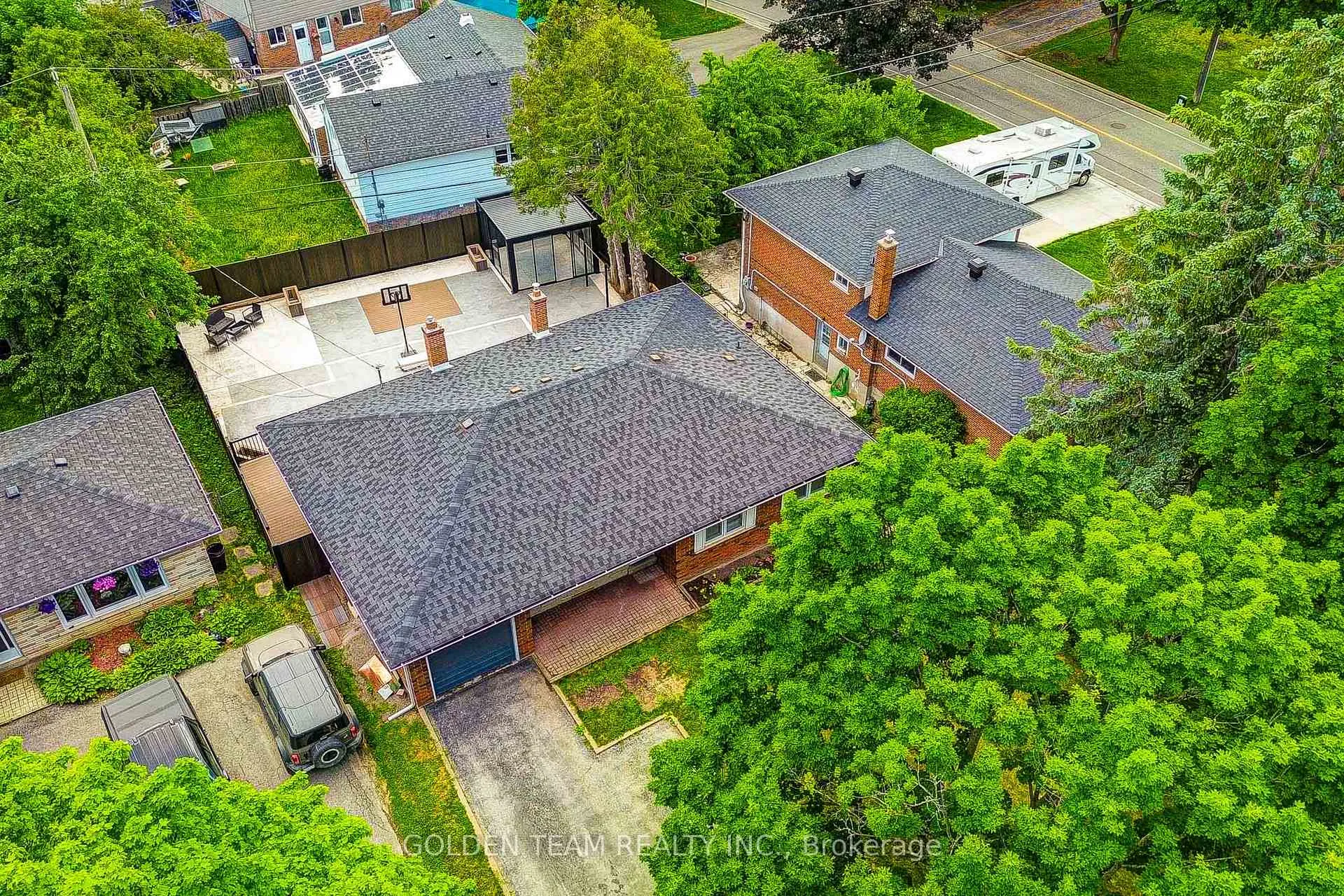 Photo 33 of 4 Valleycrest Avenue, Markham, Bullock — HOMEH